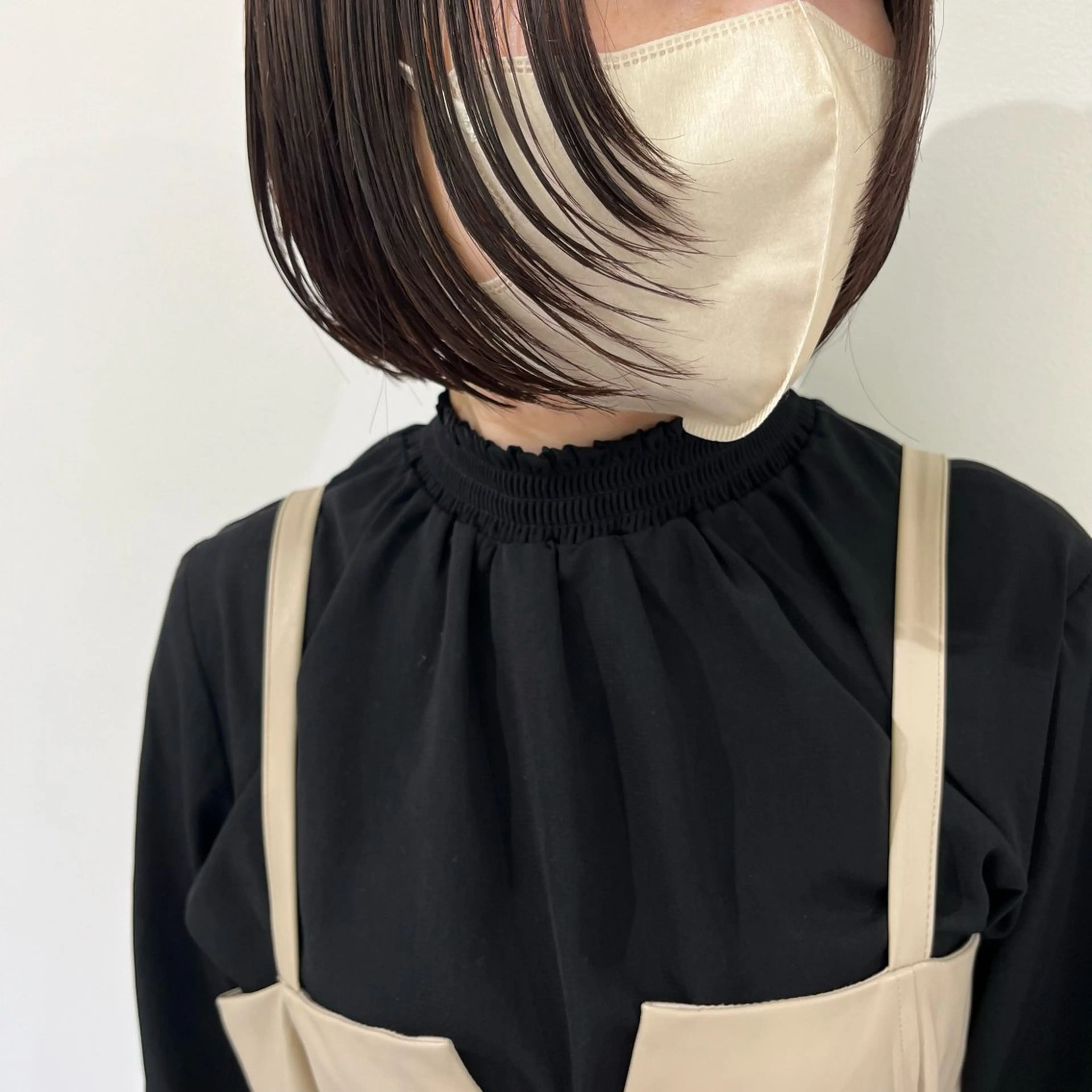 ショート ボブ レイヤーカット ホラオク カナエのヘアスタイル