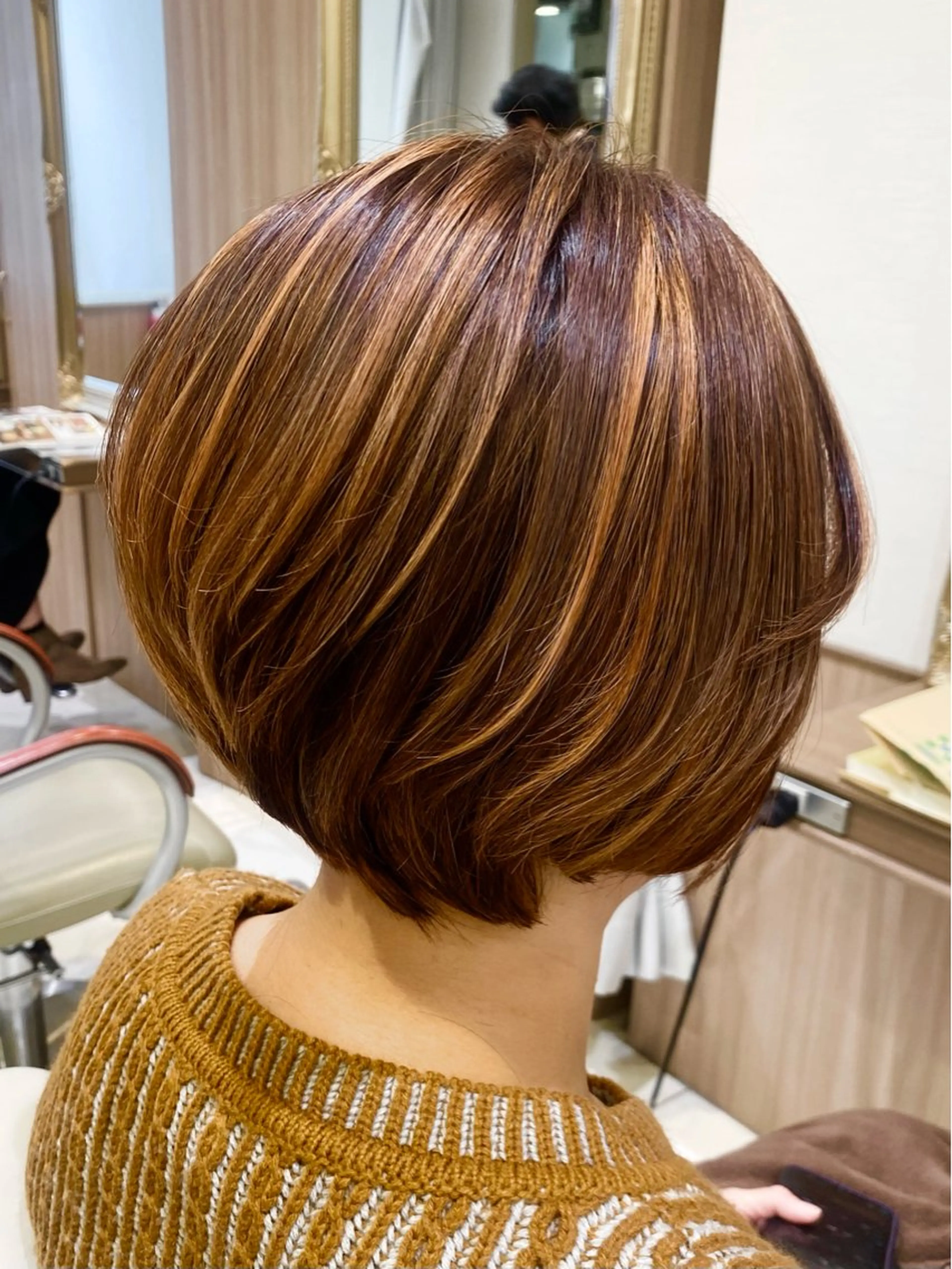 ショート カラー 古川 琴美のヘアスタイル