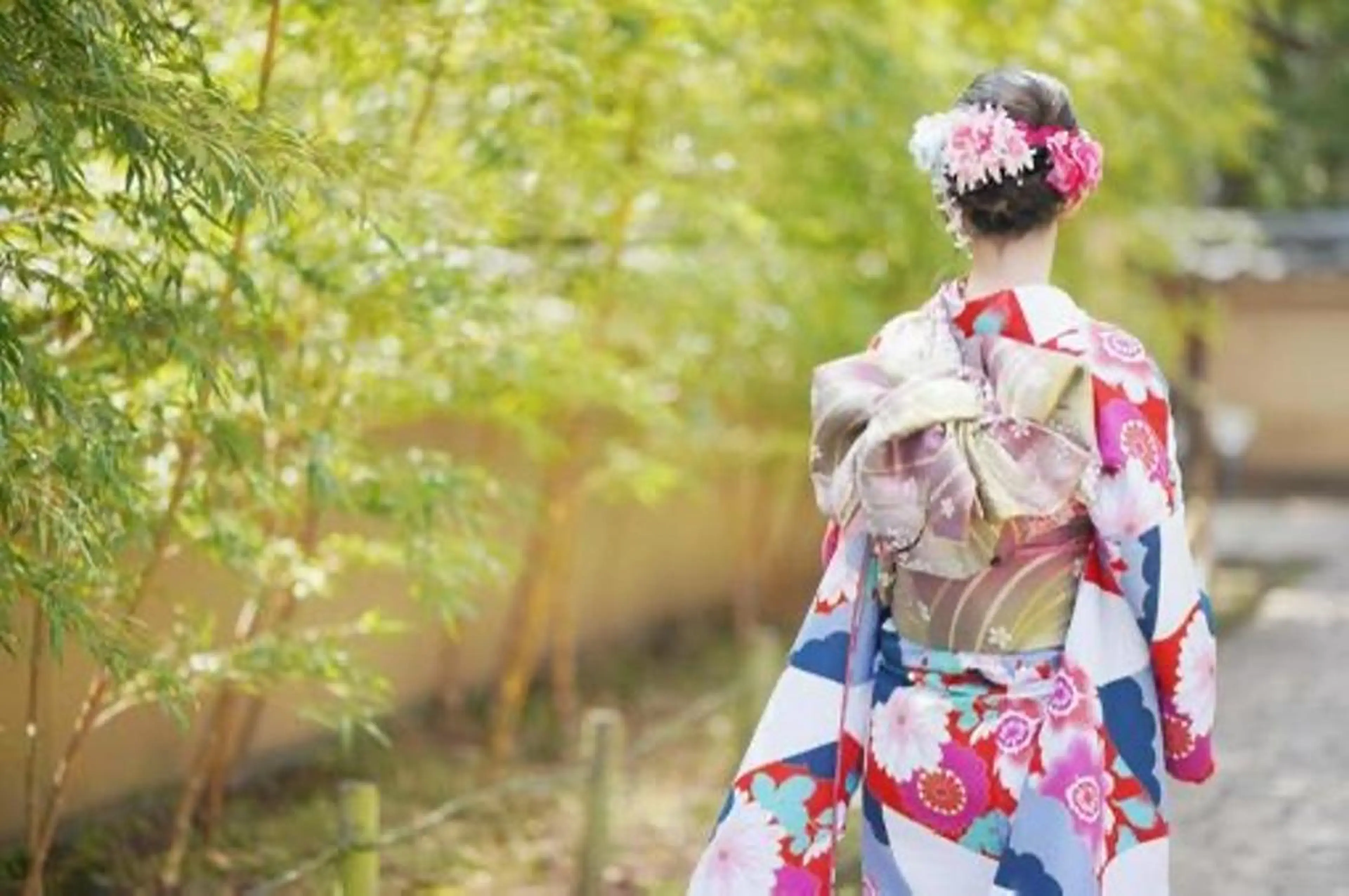 🎊2026成人式を迎える県民の方限定🎊選べるフェイシャルor痩身🌸一生に一度の晴れの日を美しく🌸💖の写真