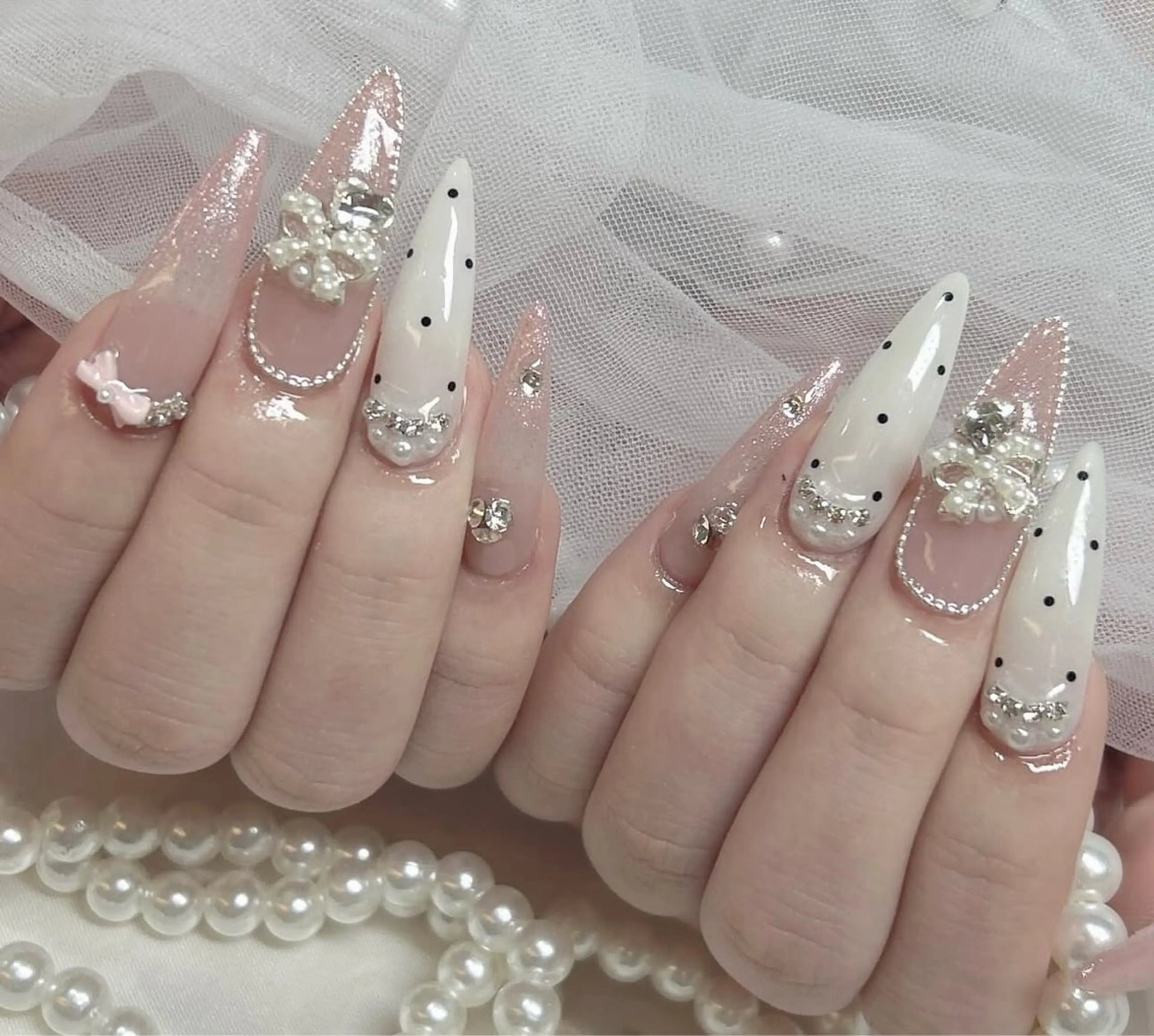 ネイル グラデーション キラキラネイル ワンカラーネイル 冬ネイル Jenn Nail Salonのネイルデザイン