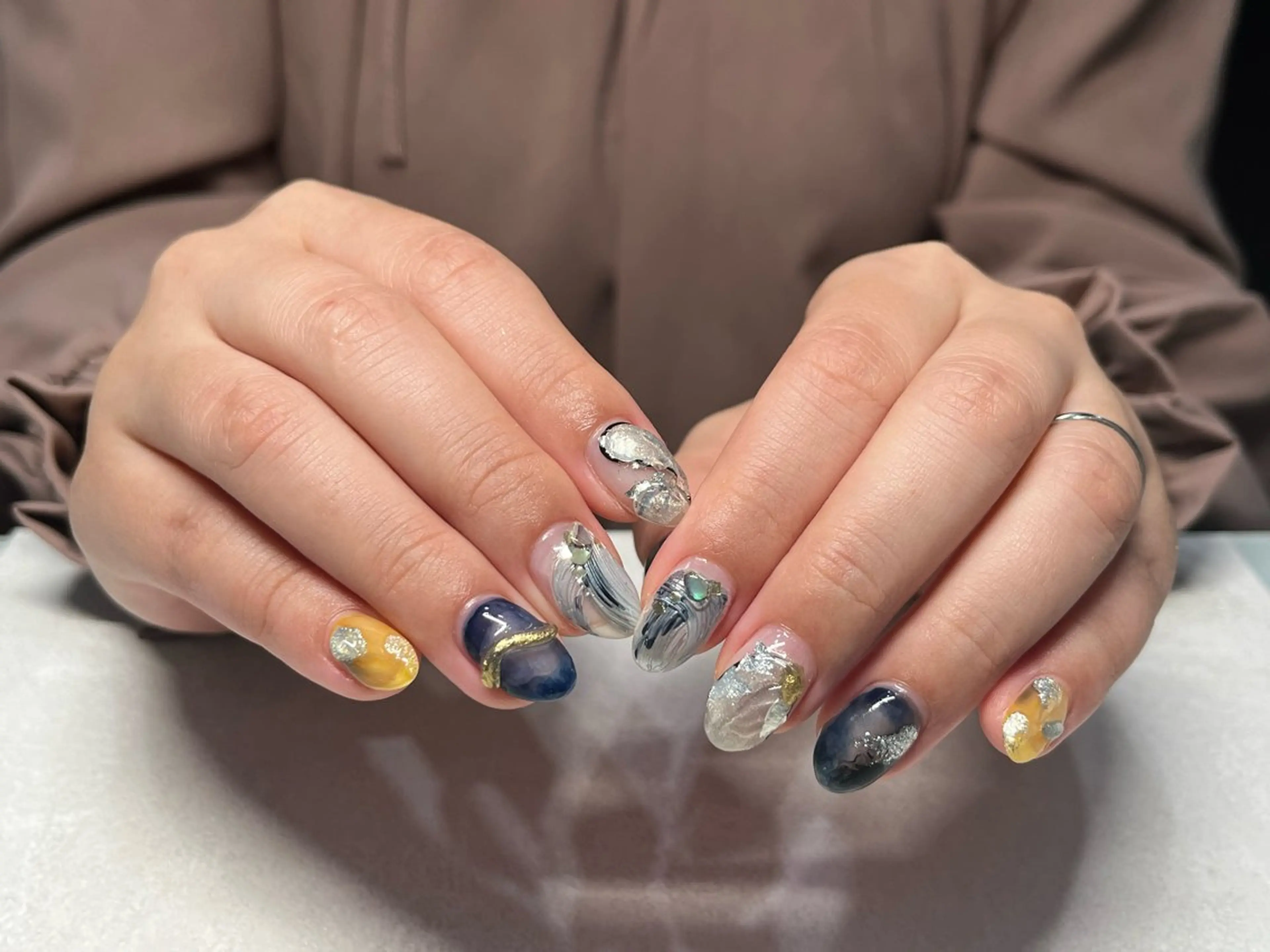 ネイル ニュアンスネイル シンプルネイル 冬ネイル MAO / 香椎/美フォルムのネイルデザイン