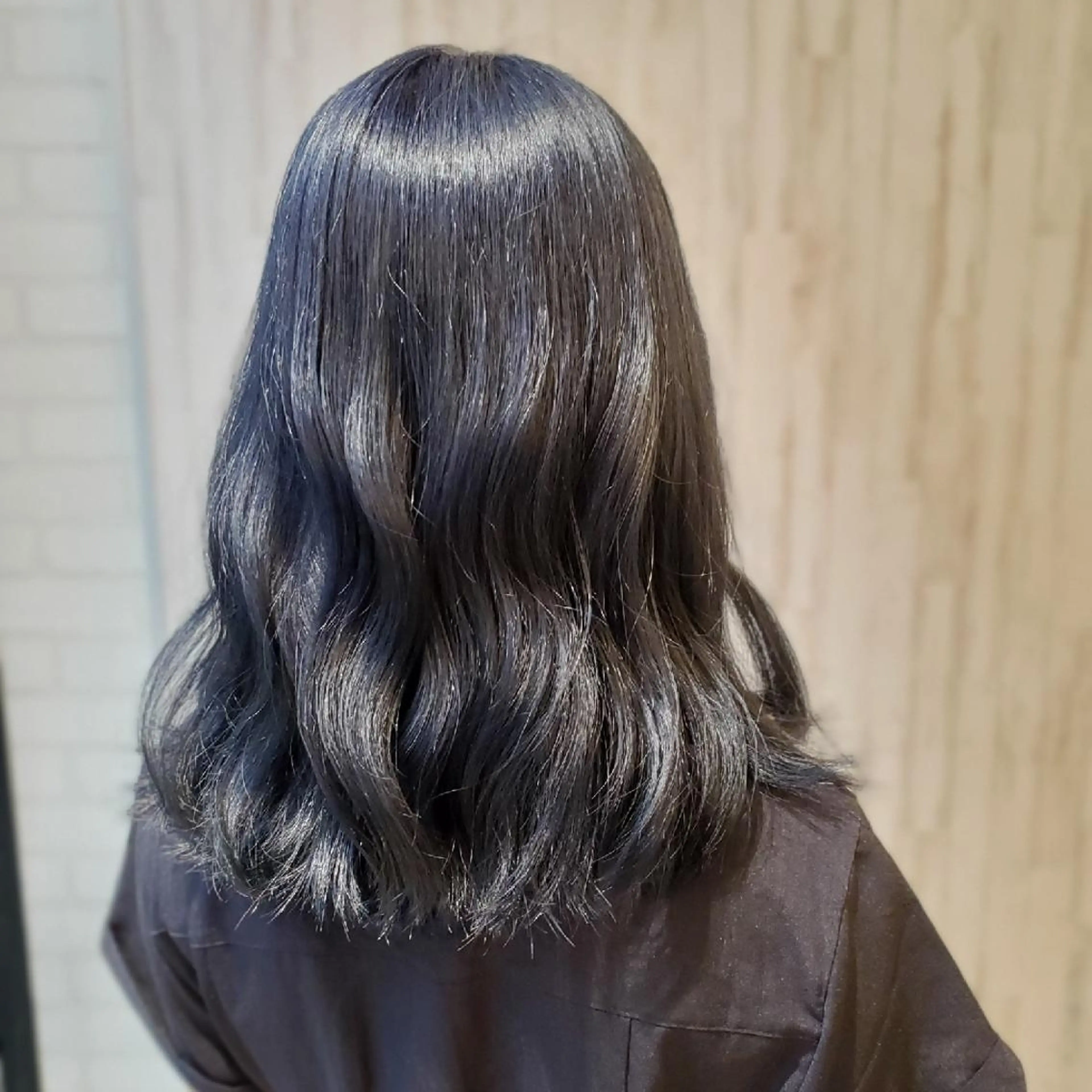 セミロング カラー ヘアカラー EARTH 池田　雄太のヘアスタイル