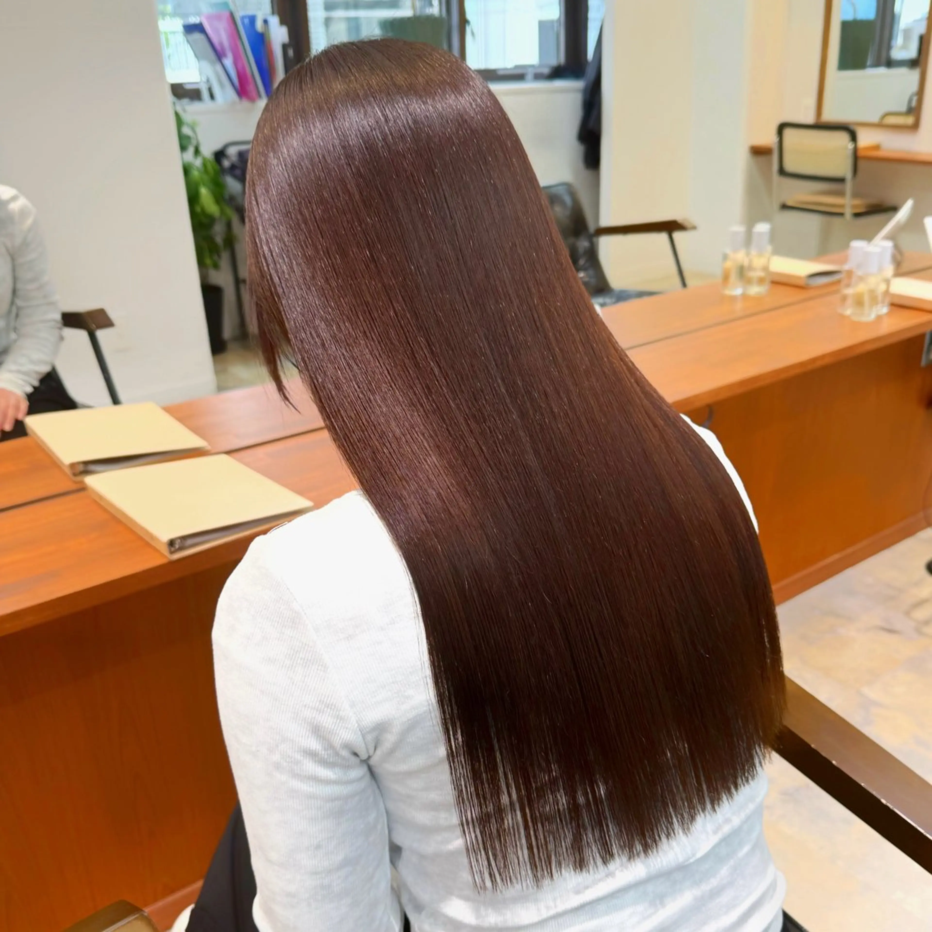 【ミニモ学割】カット+Nドット縮毛矯正+１stepトリートメント　¥16400→¥10800の写真