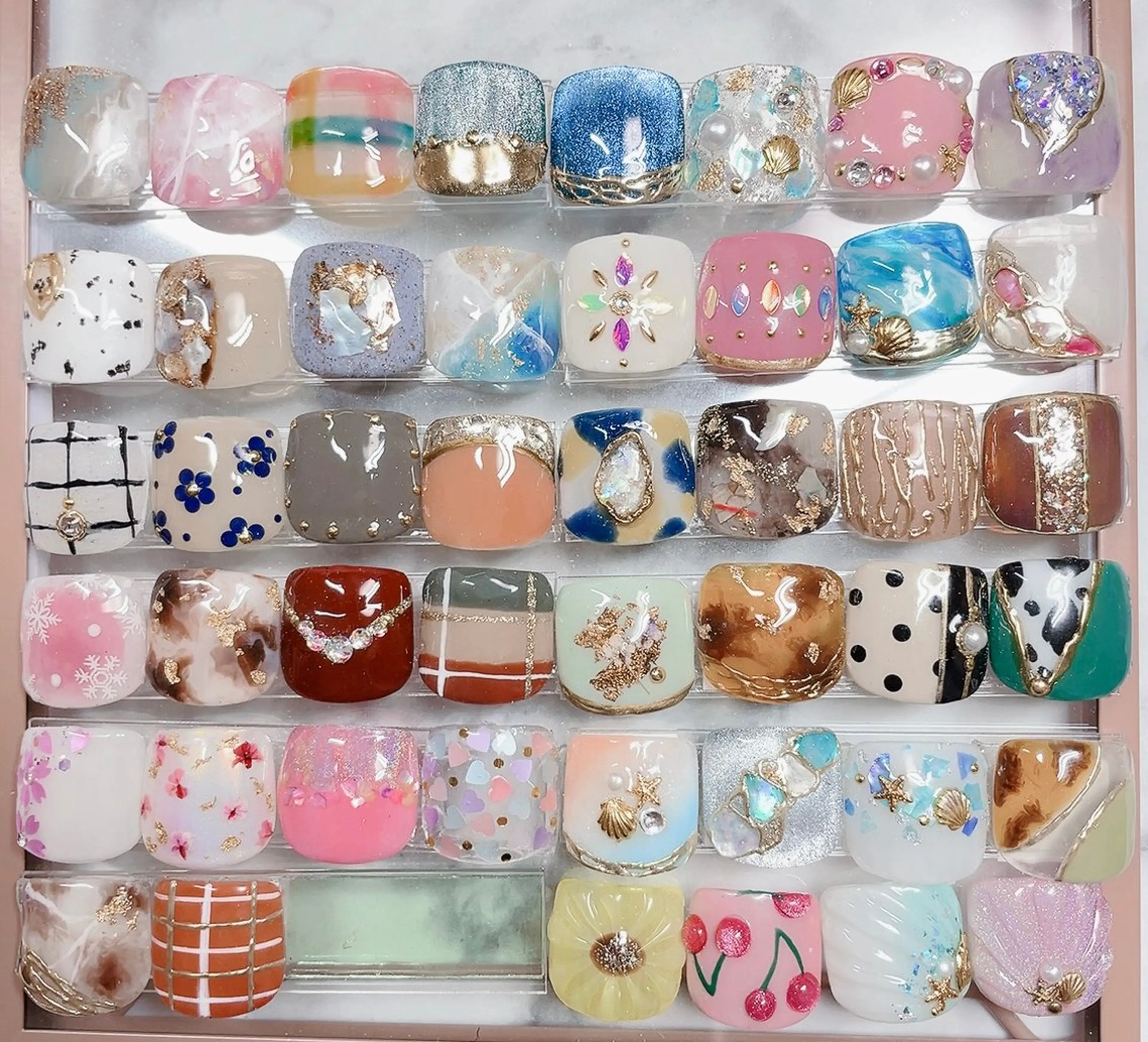 ネイル アートネイル フットネイル おそろいネイル フットネイル ユキコ ネイルのネイルデザイン