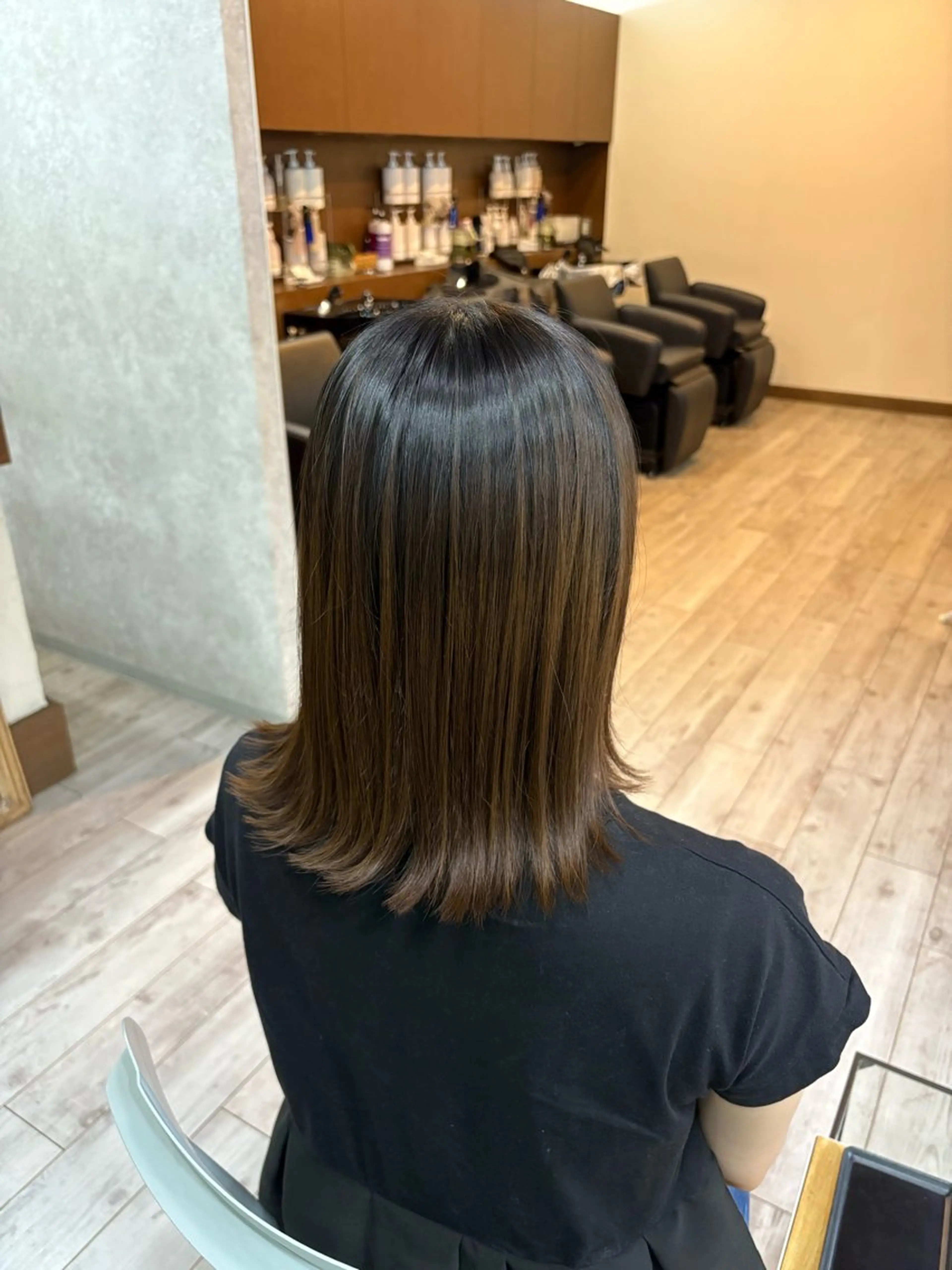 ミディアム カット なぎは/暖色・ ナチュラルカラーのヘアスタイル