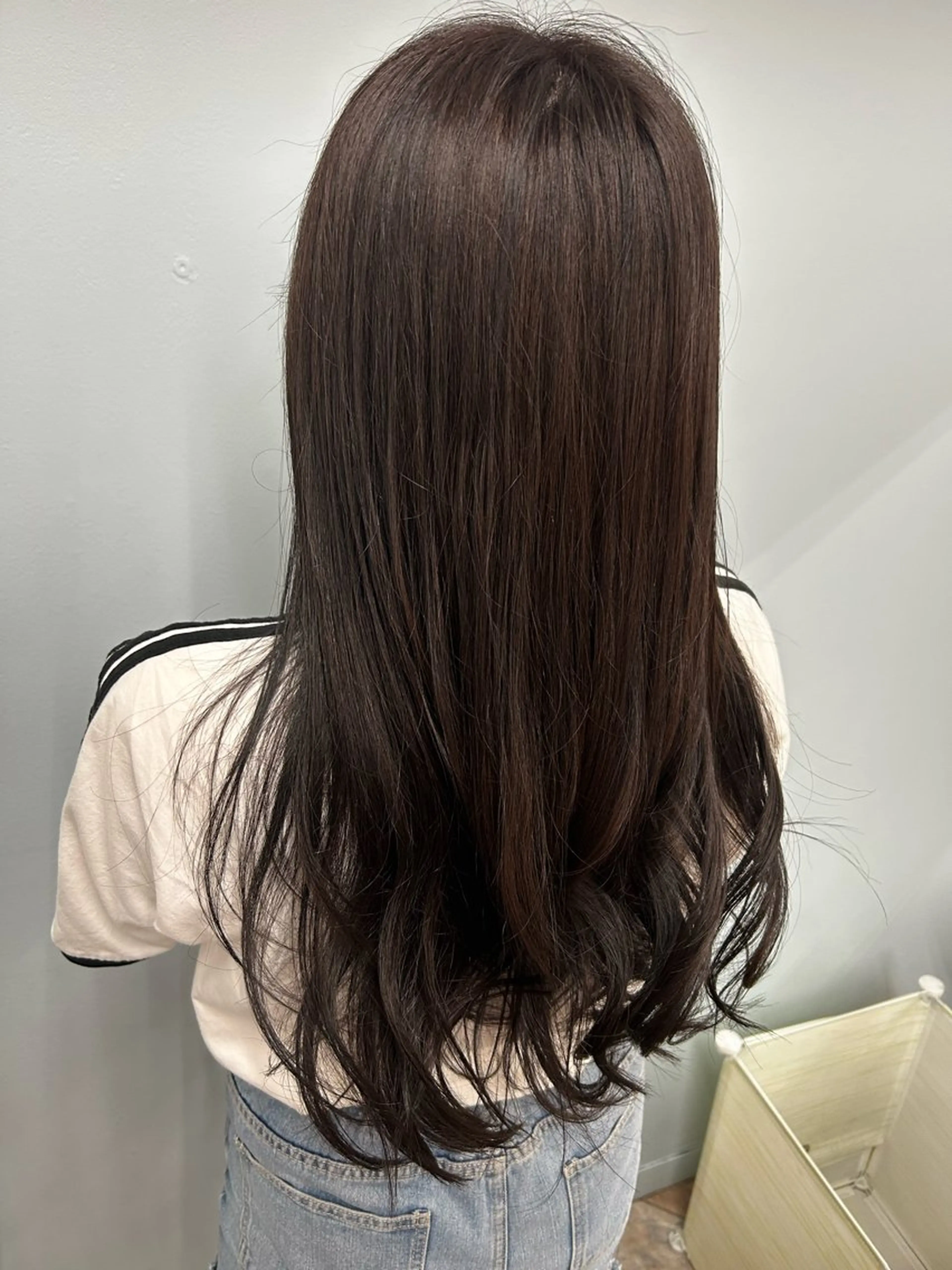 ロング カラー グレージュ ヘアカラー トリートメント 永木 楓のヘアスタイル