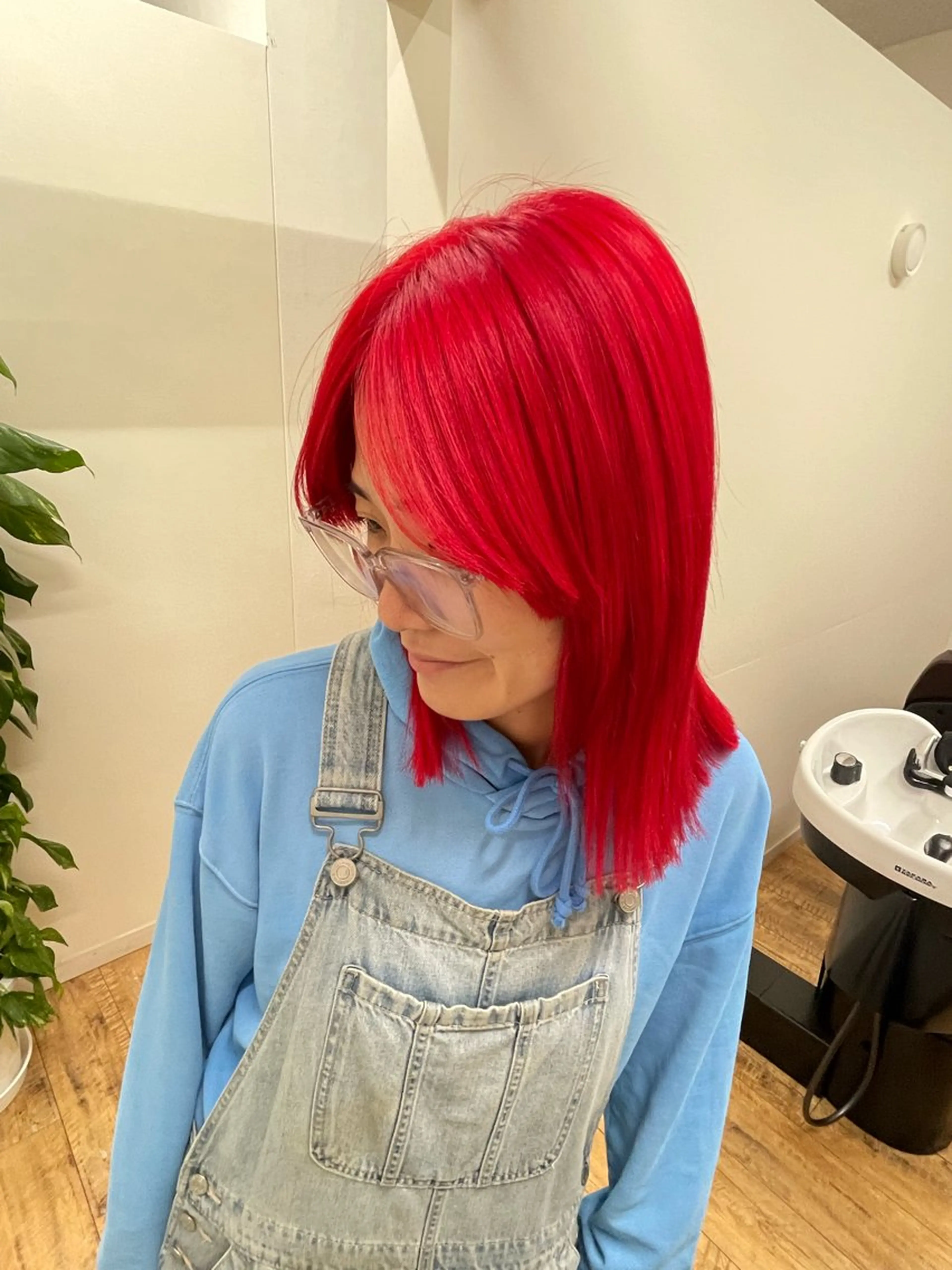 ミディアム カラー レッドカラー ブリーチ👩‍🦳/ ‪✂︎MANAMIのヘアスタイル