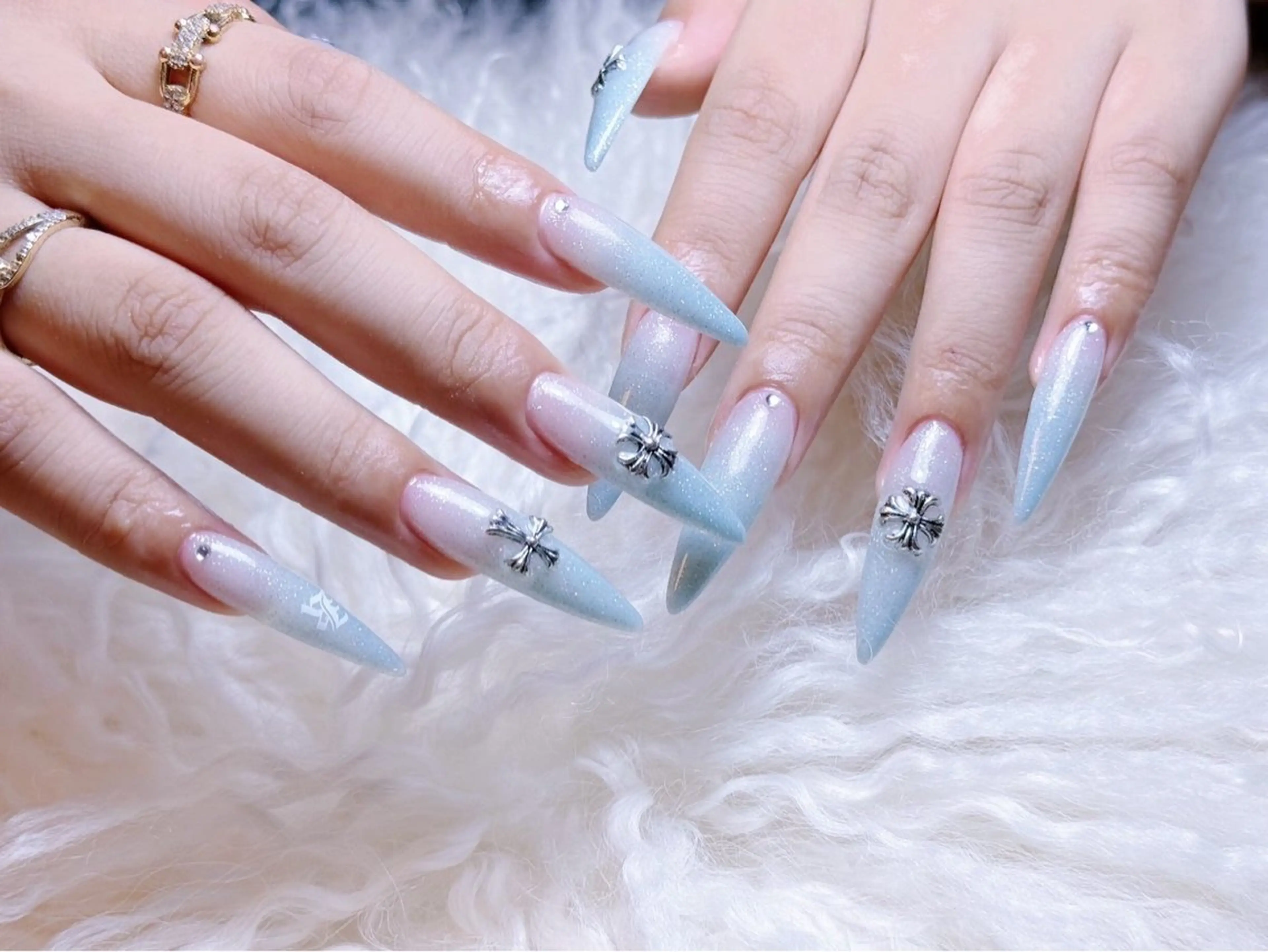 ネイル チークネイル 長さ出し フラワーネイル フレンチネイル ガーリー ハンドネイル ハンドケア NEW NAIL 池袋のネイルデザイン