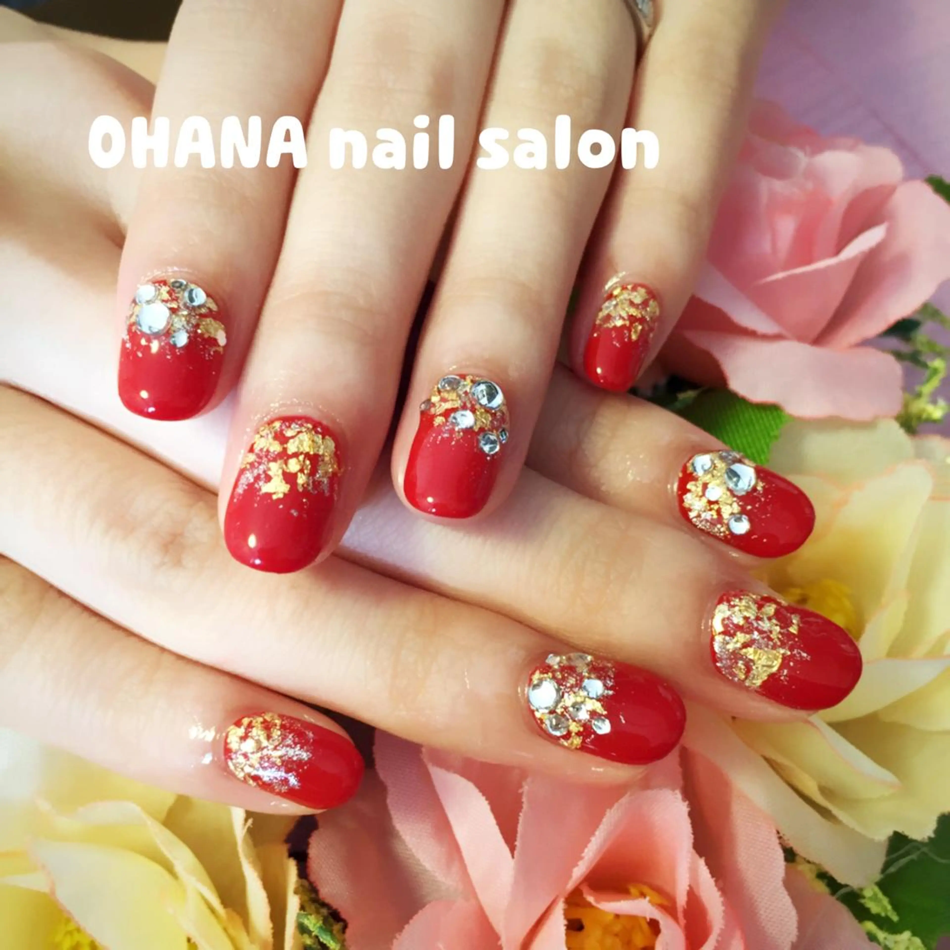 ネイル 成人式 赤色 ストーンネイル 那覇🏝️台湾人 ネイリストSHIUのネイルデザイン