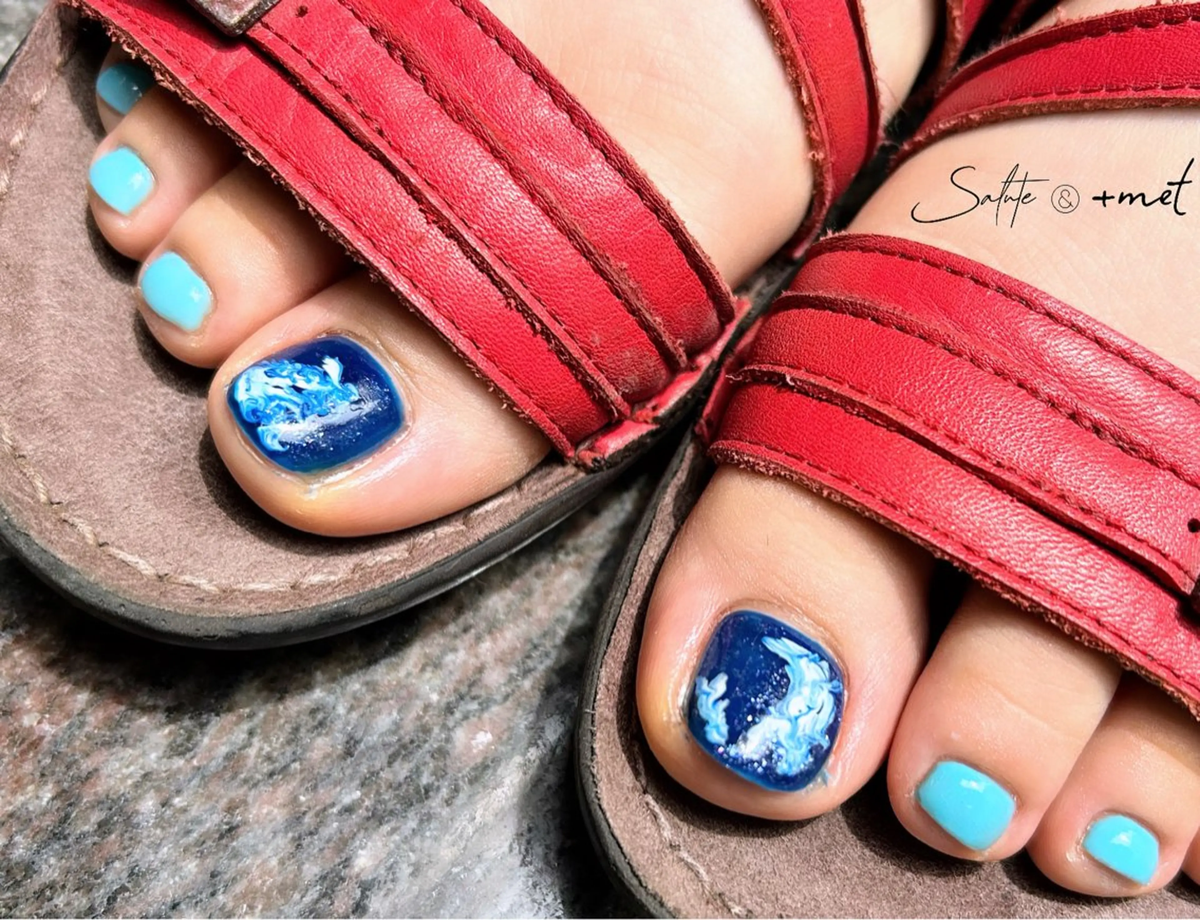 ネイル アートネイル フットネイル ジェルネイル 水色 ワンカラーネイル フットネイル 渋谷 怜奈のネイルデザイン