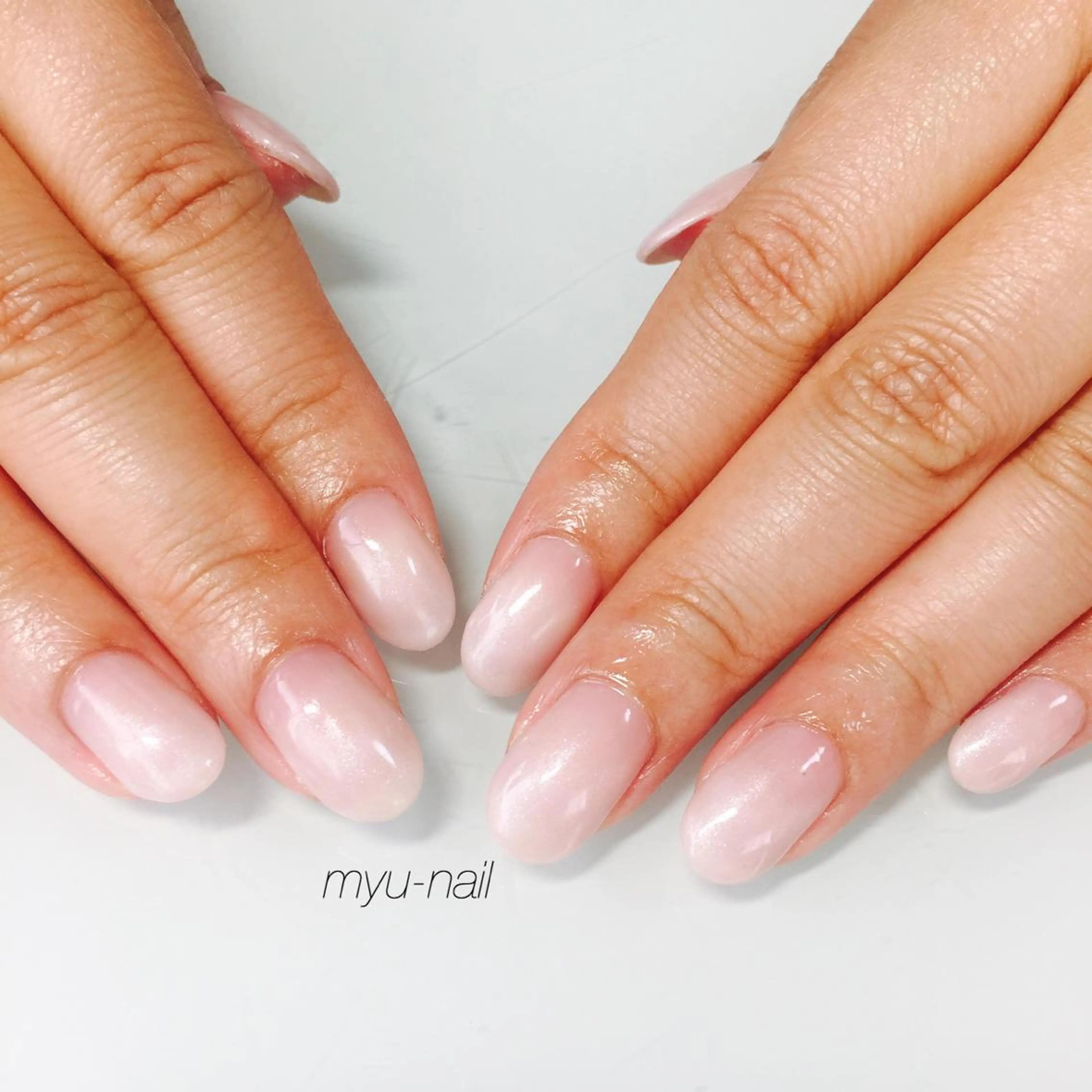 ネイル グラデーション オフィスネイル シンプルネイル ホームサロン myu-nailのネイルデザイン