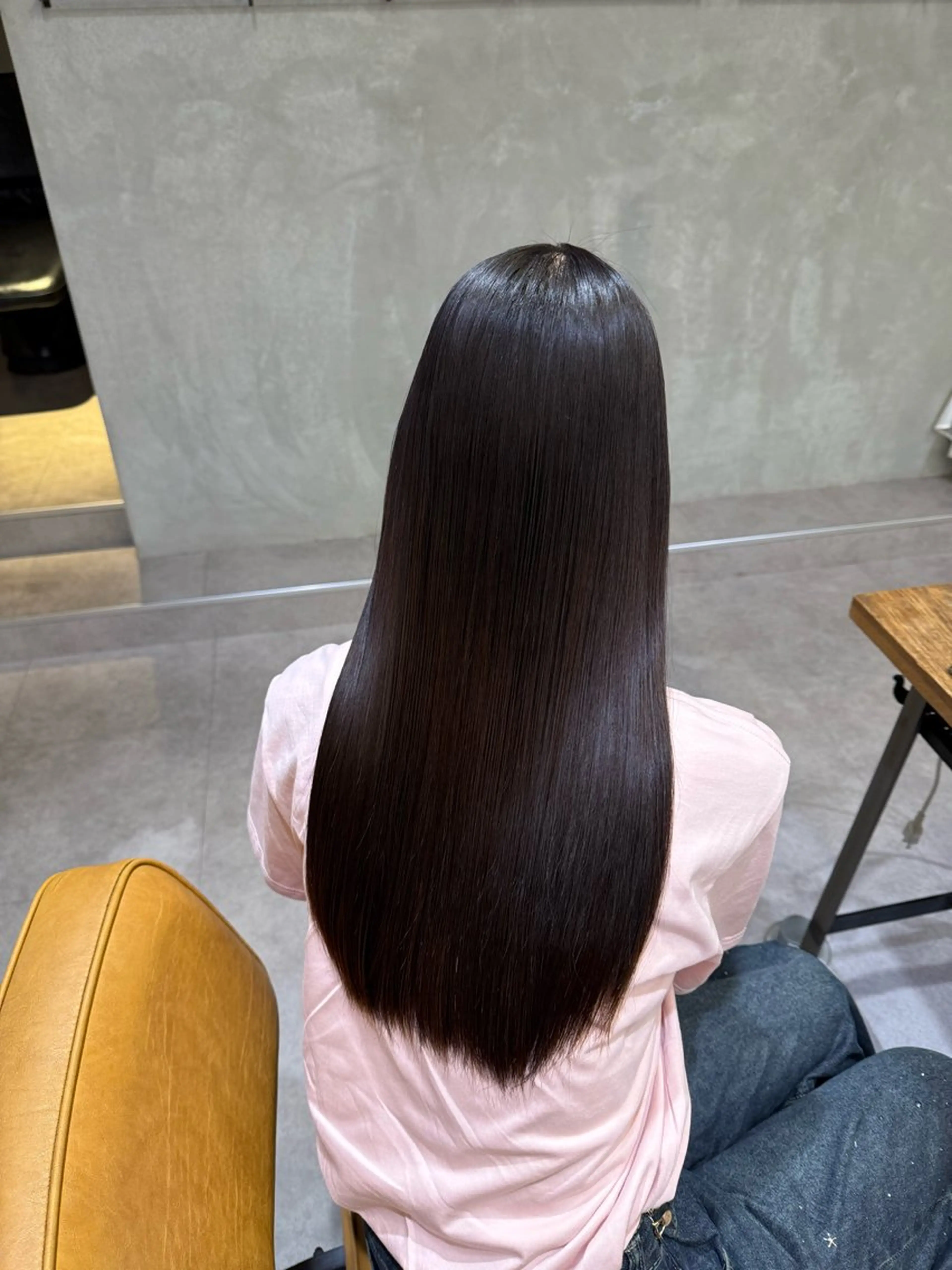 ロング SARA 【大阪梅田】のヘアスタイル