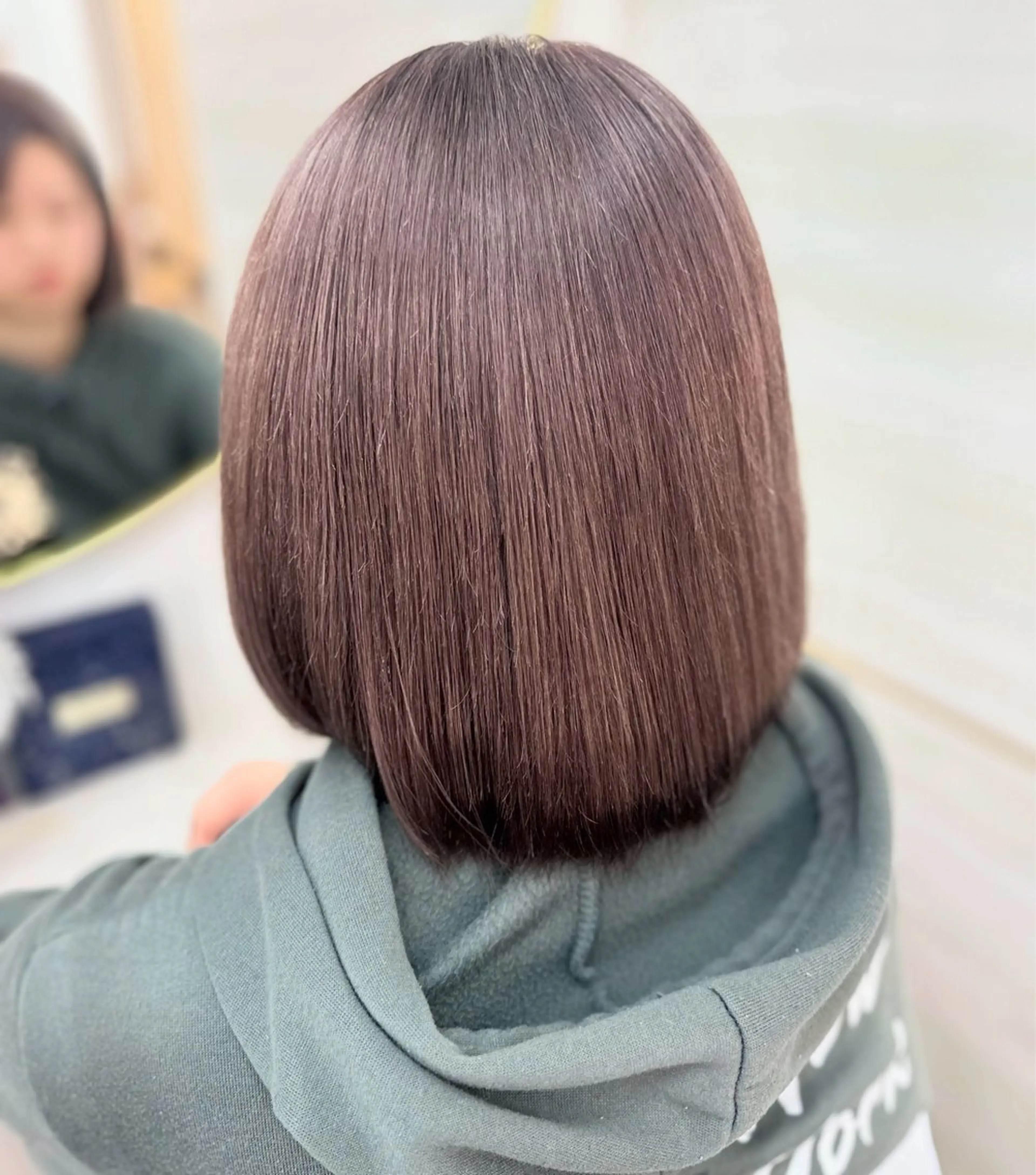 ミディアム カラー Hina🐣 elubylovisのヘアスタイル