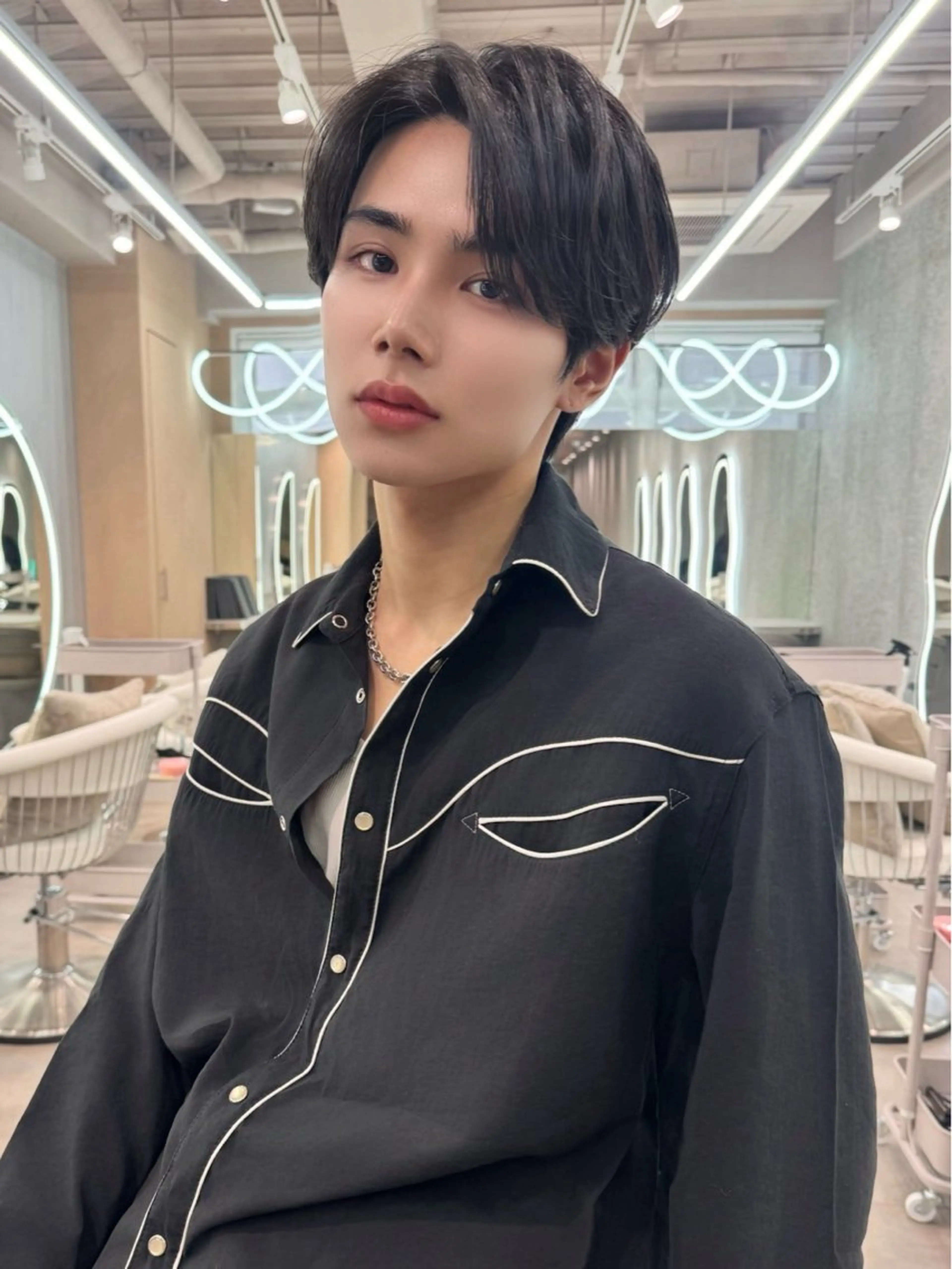 メンズ ブリーチなしW🎀 髪質改善/はのんのヘアスタイル