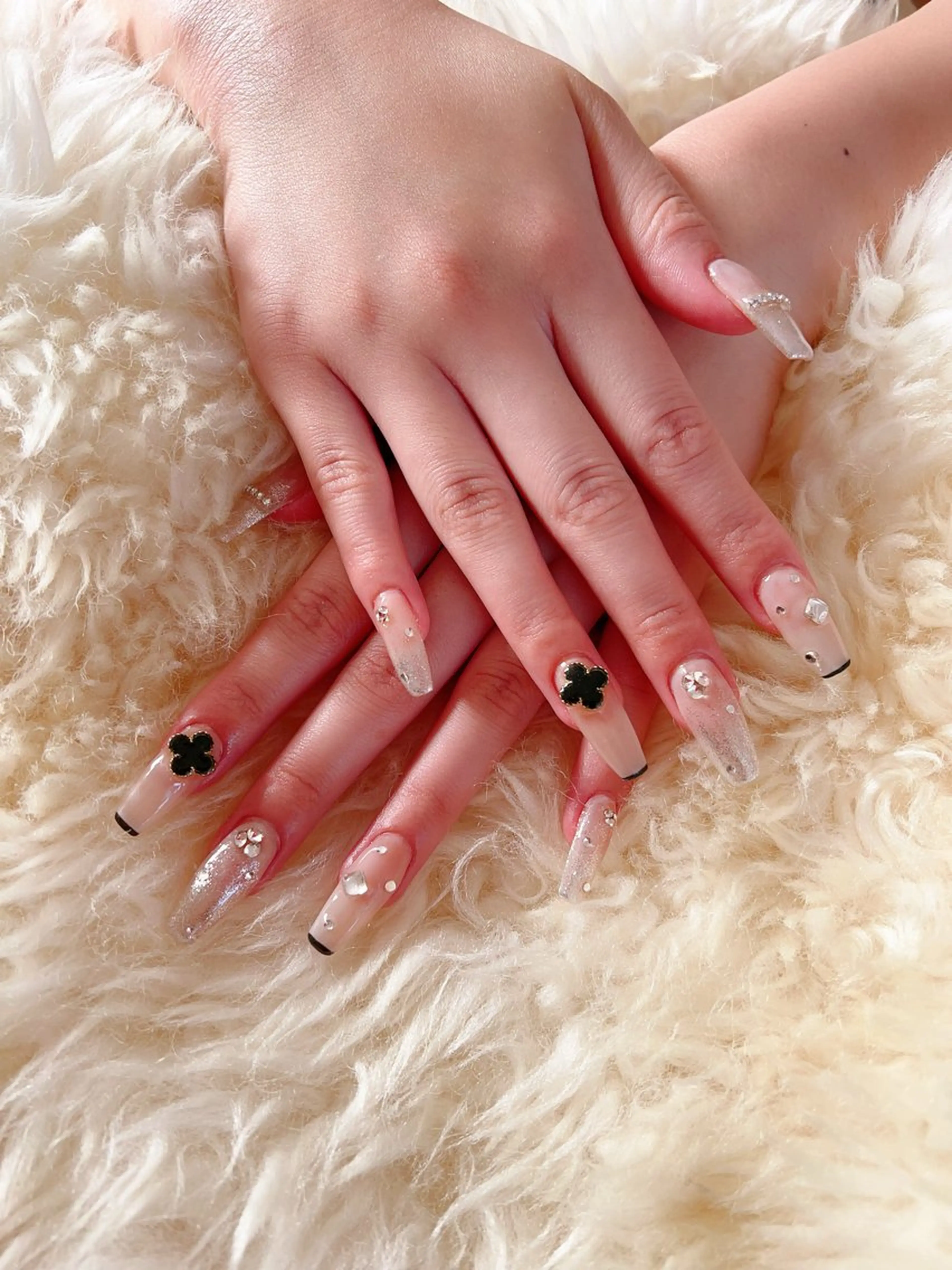 ロング ハンドネイル ハンドケア 💜MIYA nail川崎店のネイルデザイン