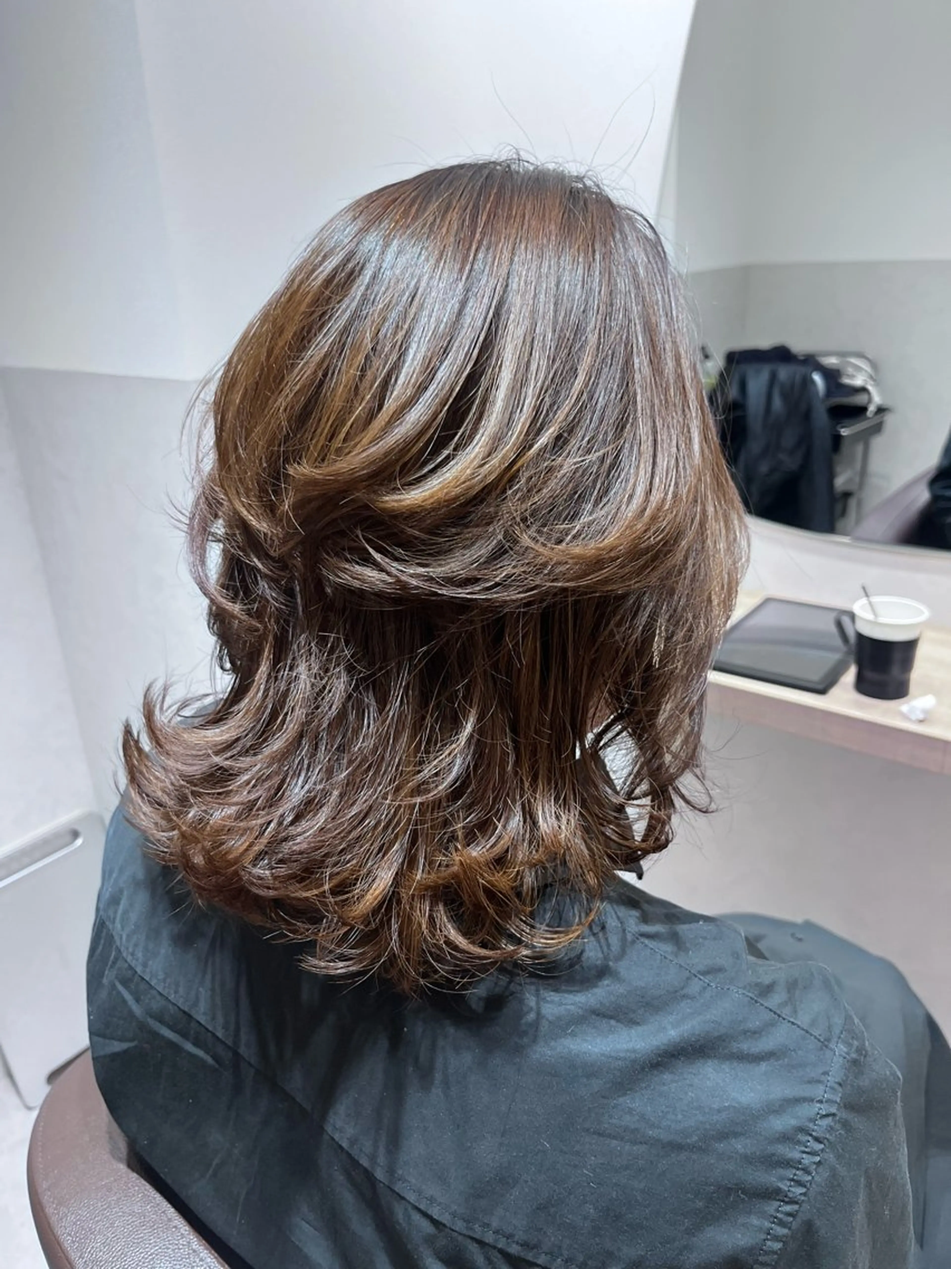 ミディアム カラー ハイライトカラー ハイライト カット ヘアカラー トリートメント 🍀ナガヤマ ヒデアキ🍀のヘアスタイル