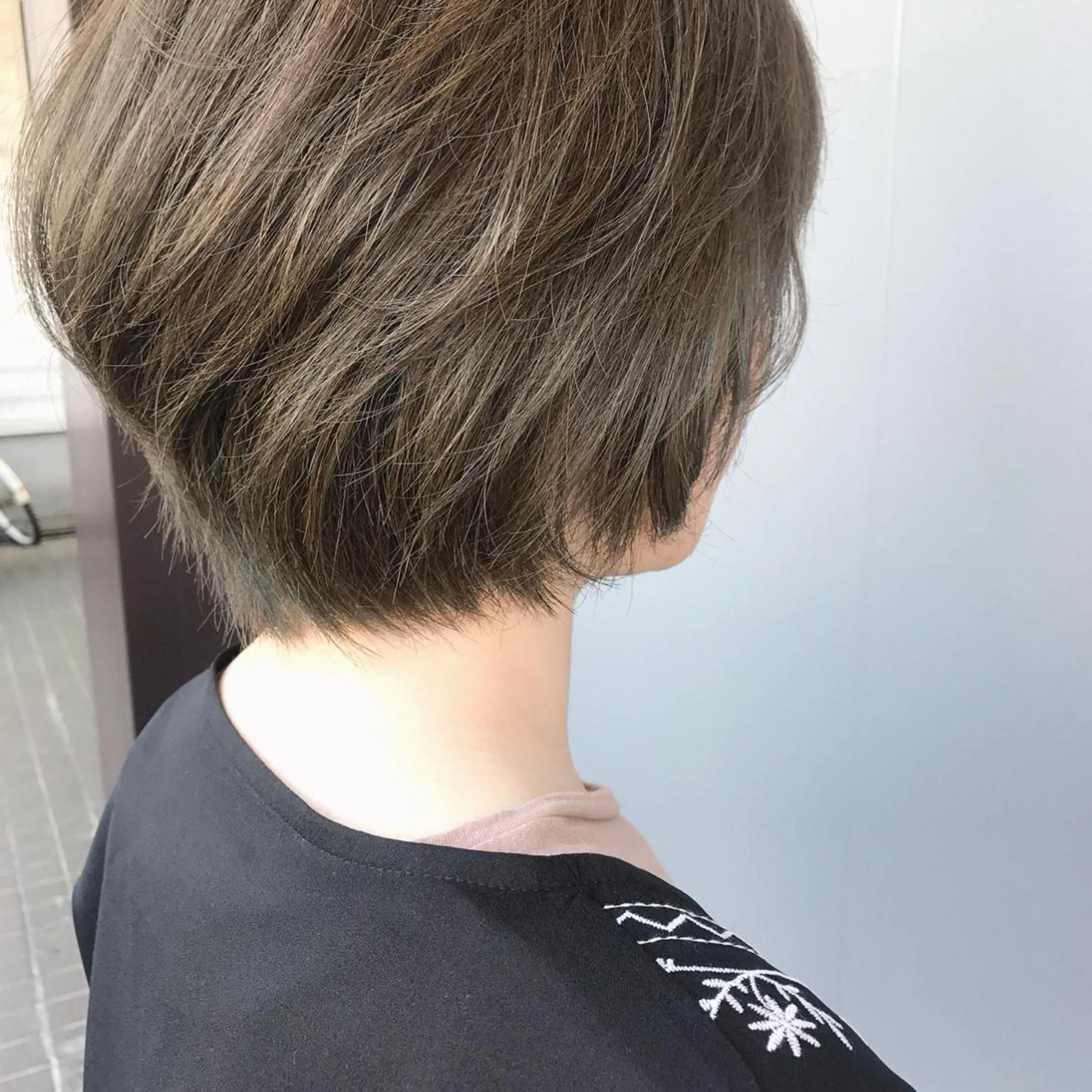 ショート カラー ベージュカラー オリーブベージュ 村井 香怜のマツエク・マツパデザイン