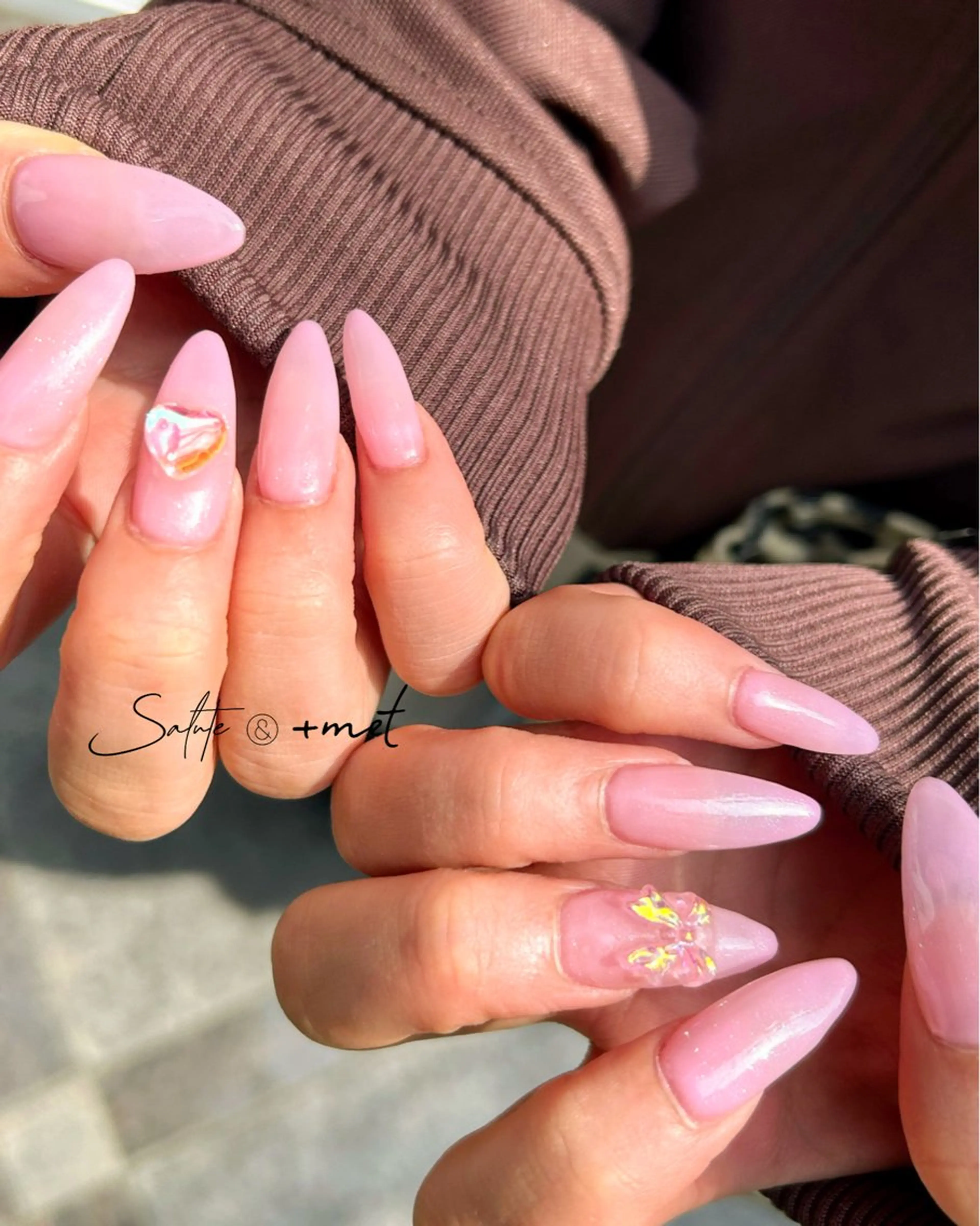 ネイル ジェルネイル ガーリー ハート ワンカラーネイル ピンク ハンドネイル 渋谷 怜奈のネイルデザイン