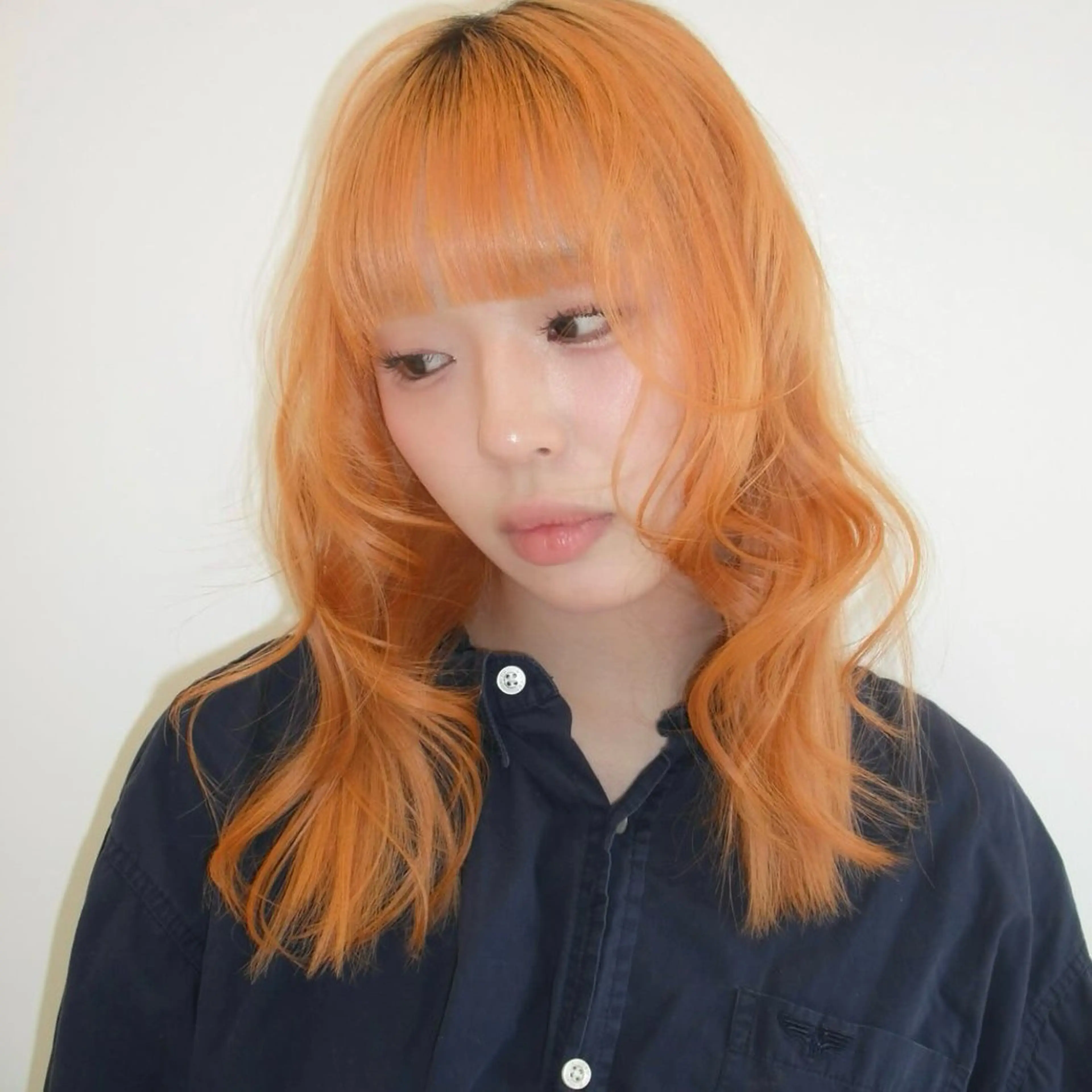 セミロング カラー ヘアカラー トリートメント 🌼動き×透明感🩵 ハイトーン/ナナのヘアスタイル