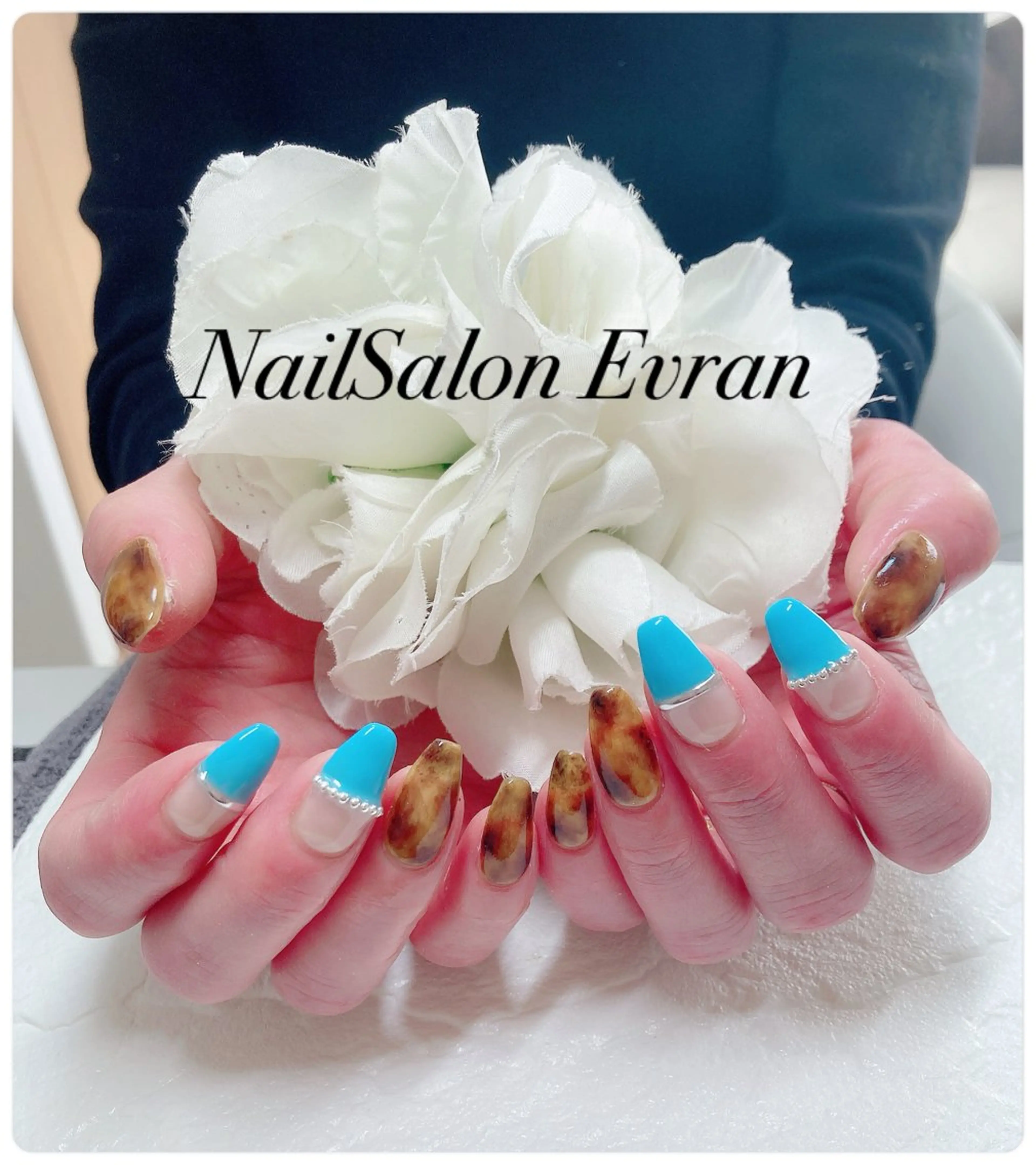 ネイル アートネイル べっ甲ネイル フレンチネイル マグネットネイル 持ち込み ハンドネイル Nail salon Evranのネイルデザイン