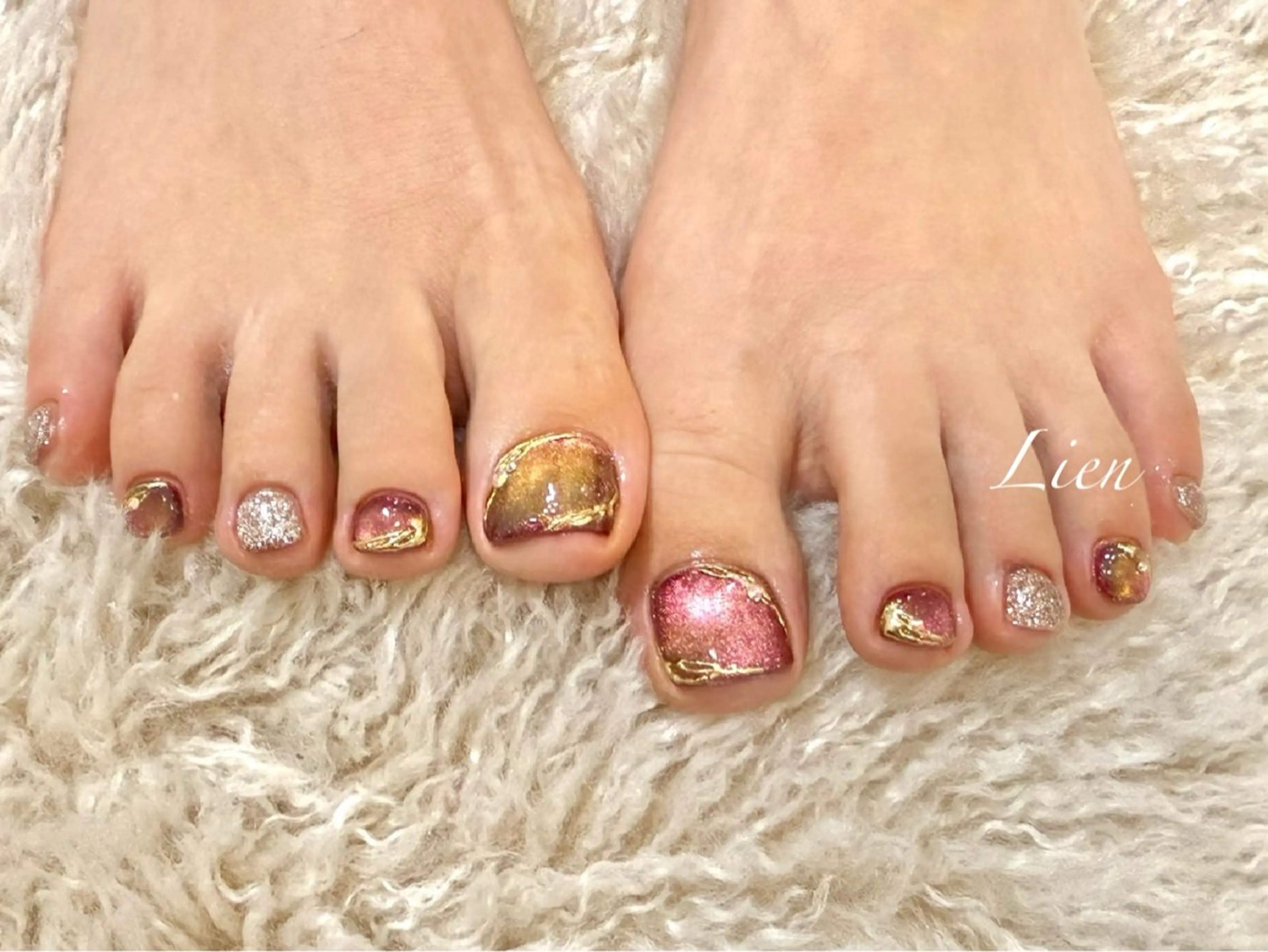 ネイル 長さ出し フットネイル フレンチネイル ジェルネイル ガラスフレンチ フットネイル Lien（リアン） 銀座駅6分のネイルデザイン