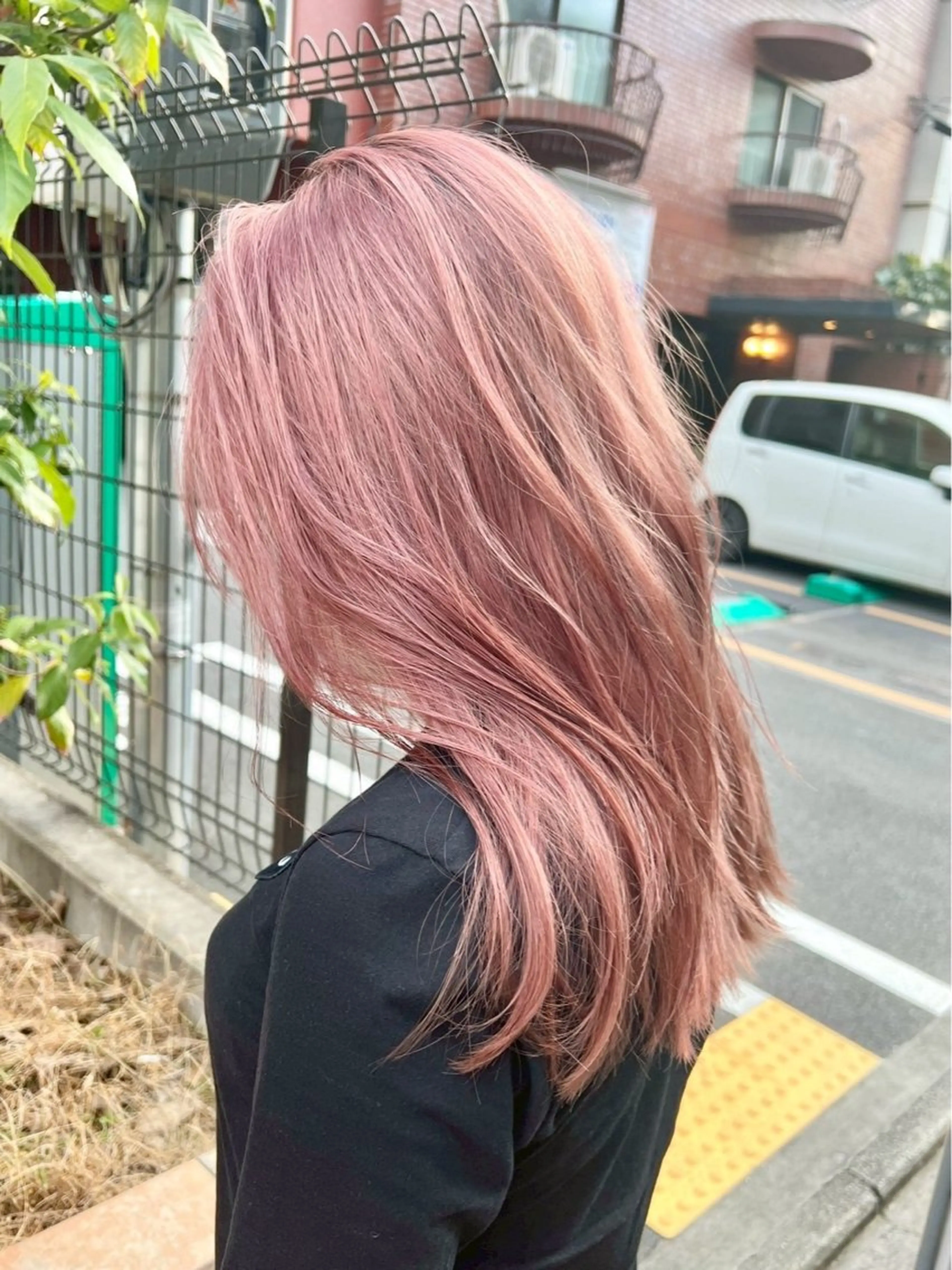 セミロング カラー ヘアカラー SEINA️️/烏丸 ブリーチ/ハイトーンのヘアスタイル