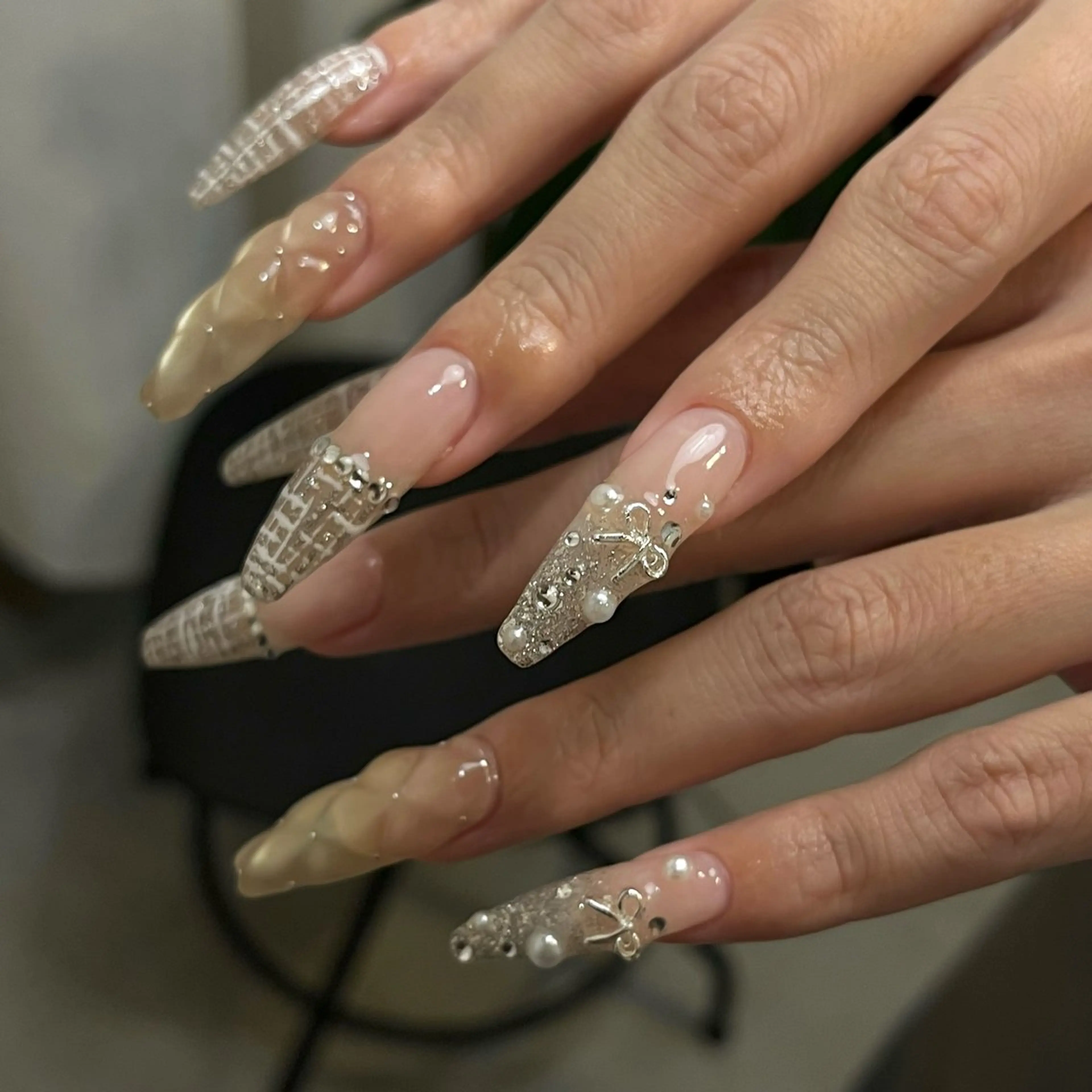 ネイル ハンドネイル aiu  ｱｲﾕｰ ちひろのネイルデザイン