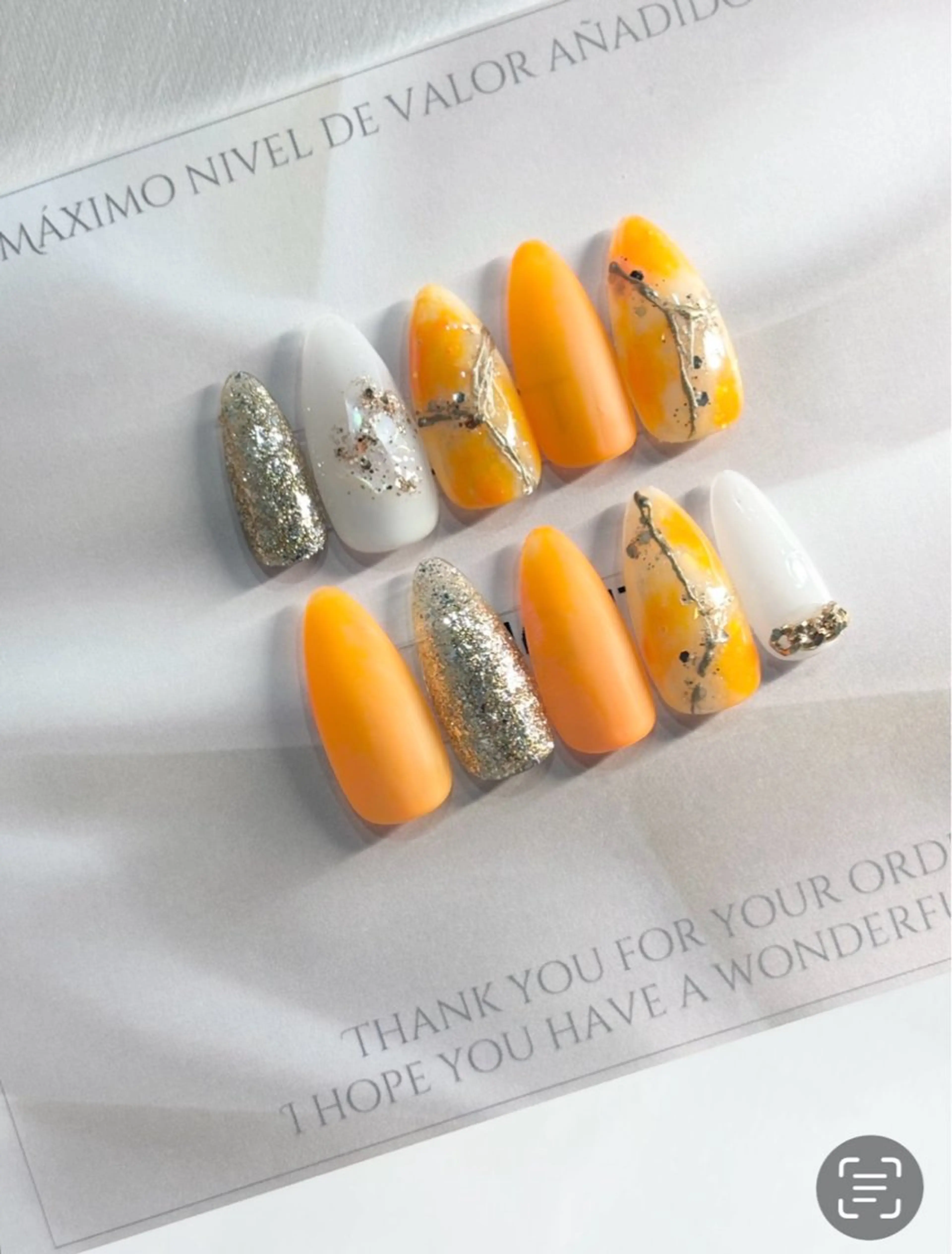 ネイル 大理石ネイル(マーブル) オレンジ ハンドネイル マキシモ 坂上のネイルデザイン