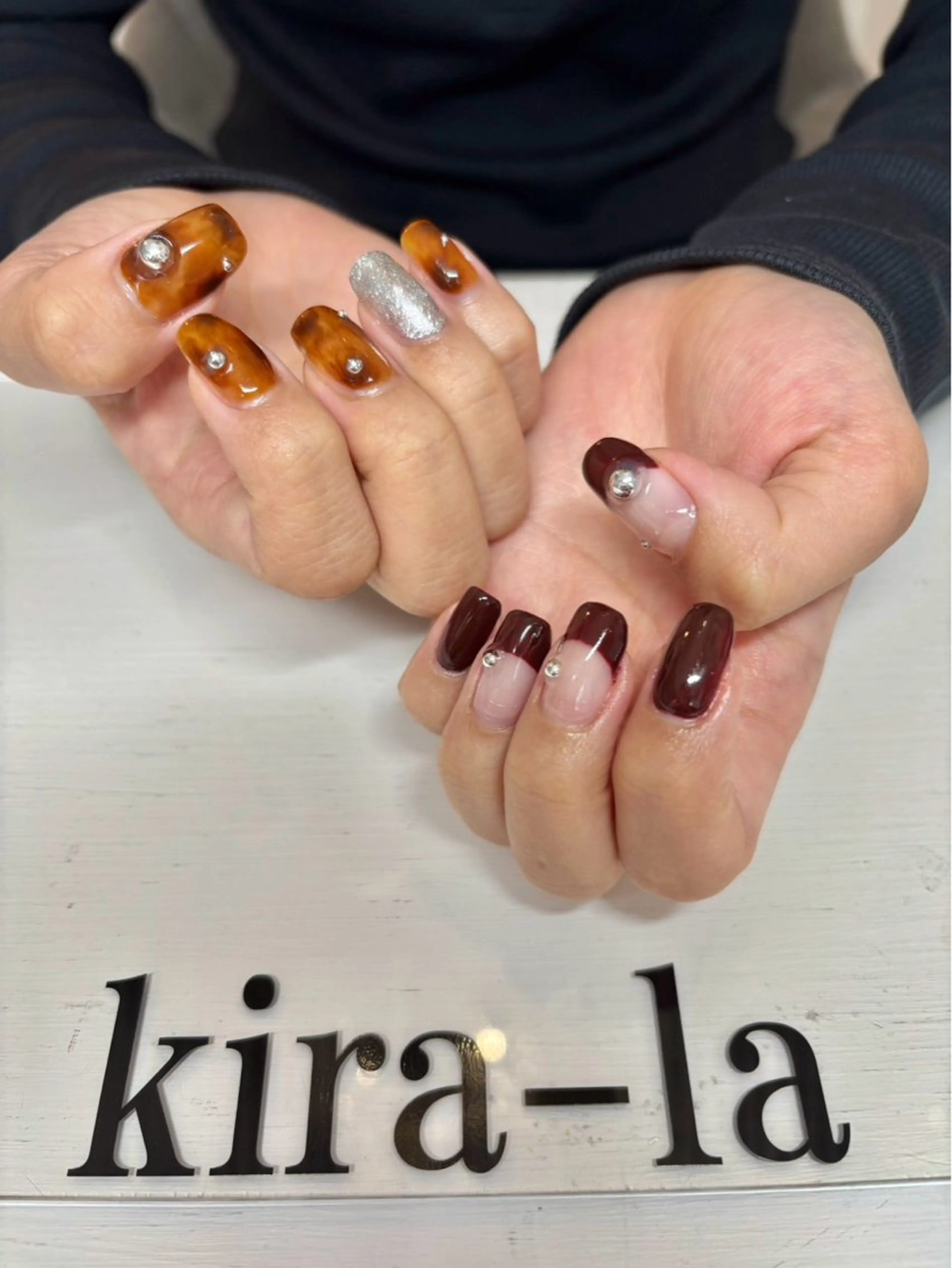 ネイル べっ甲ネイル フレンチネイル kira-la キララ･:*..のネイルデザイン