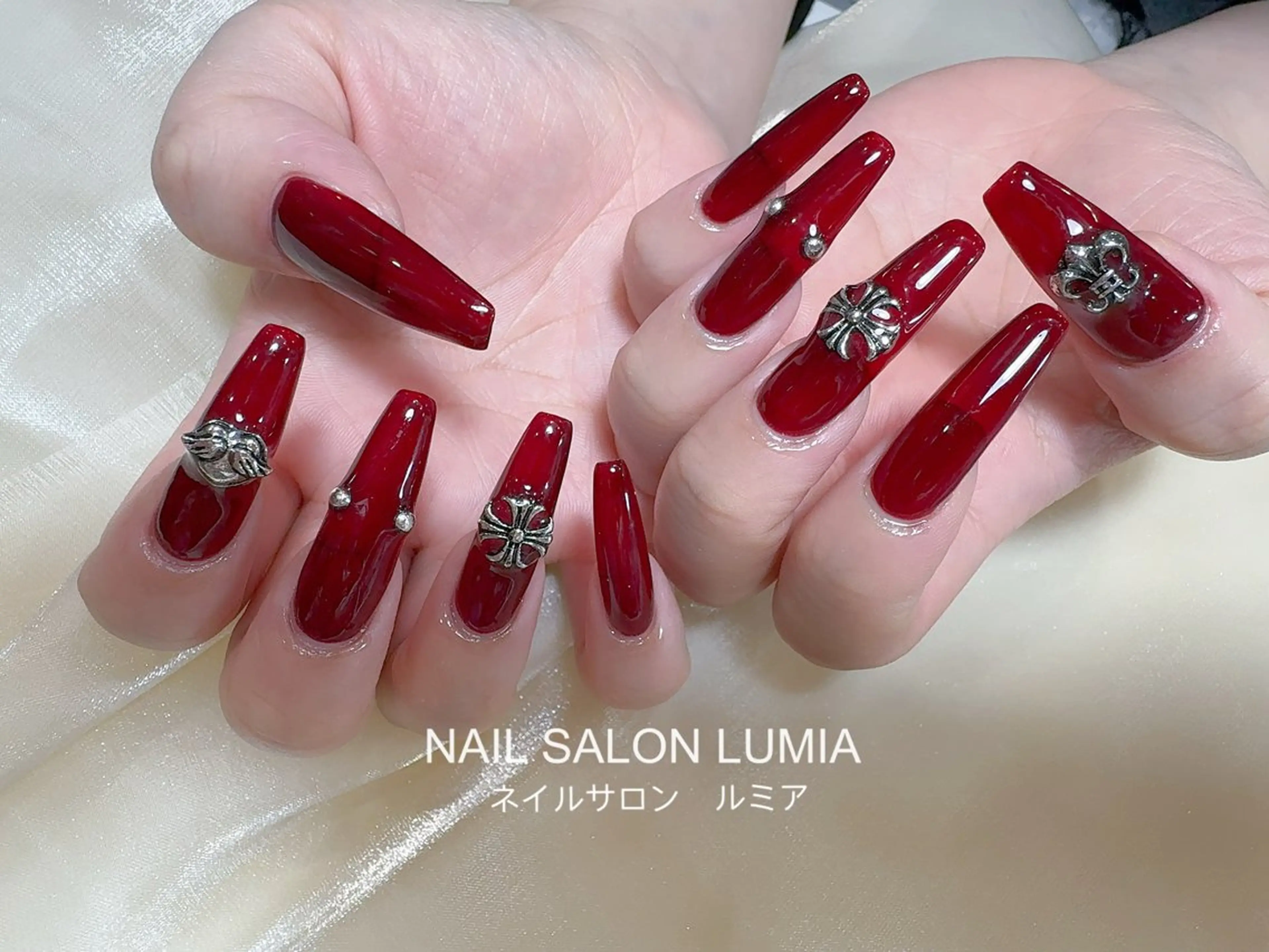 ネイル ハンドネイル ネイルサロン ルミア Lumia 店長のネイルデザイン