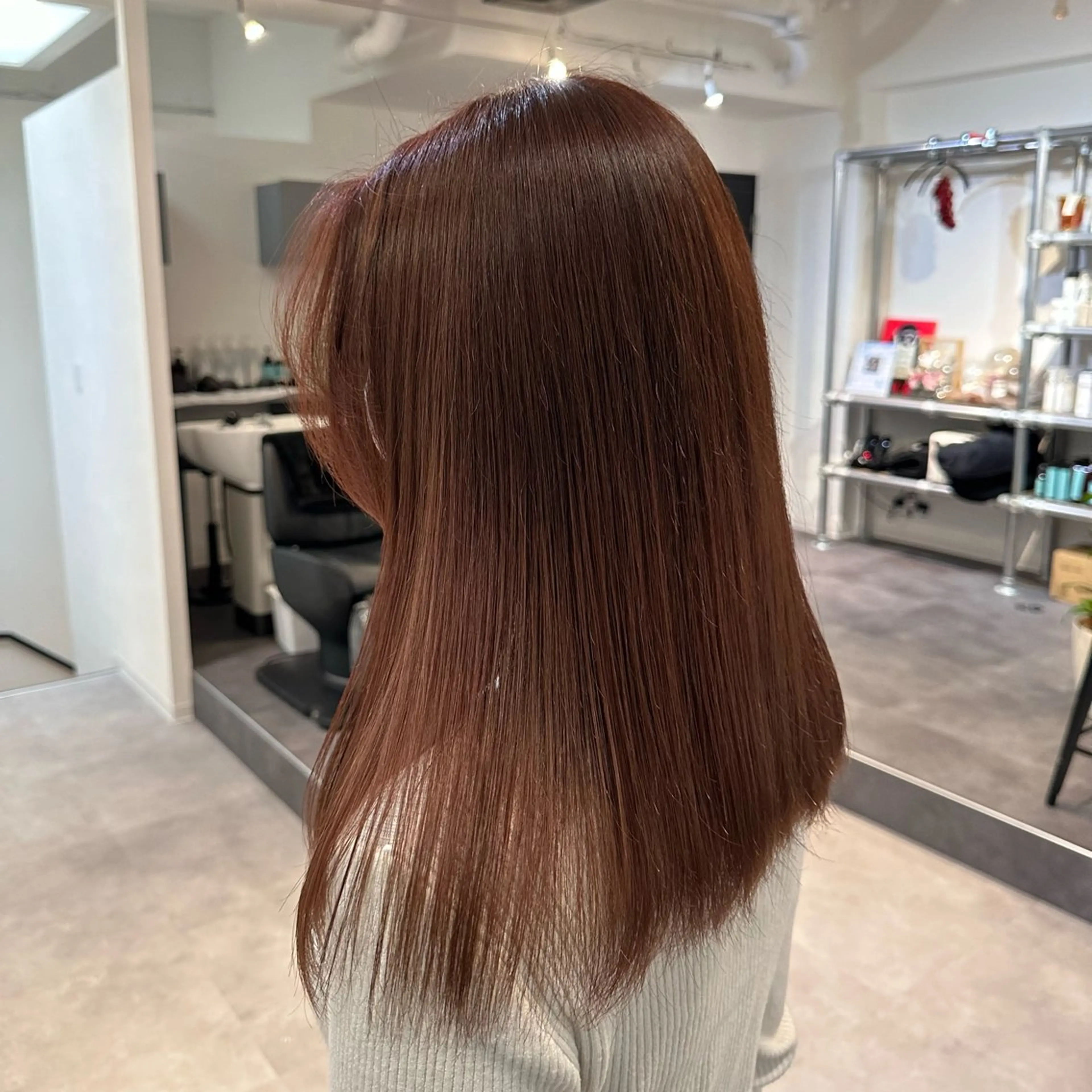 セミロング カラー カット ヘアカラー ﾚｲﾔｰ/ﾊｲﾄｰﾝ WAKANAのヘアスタイル