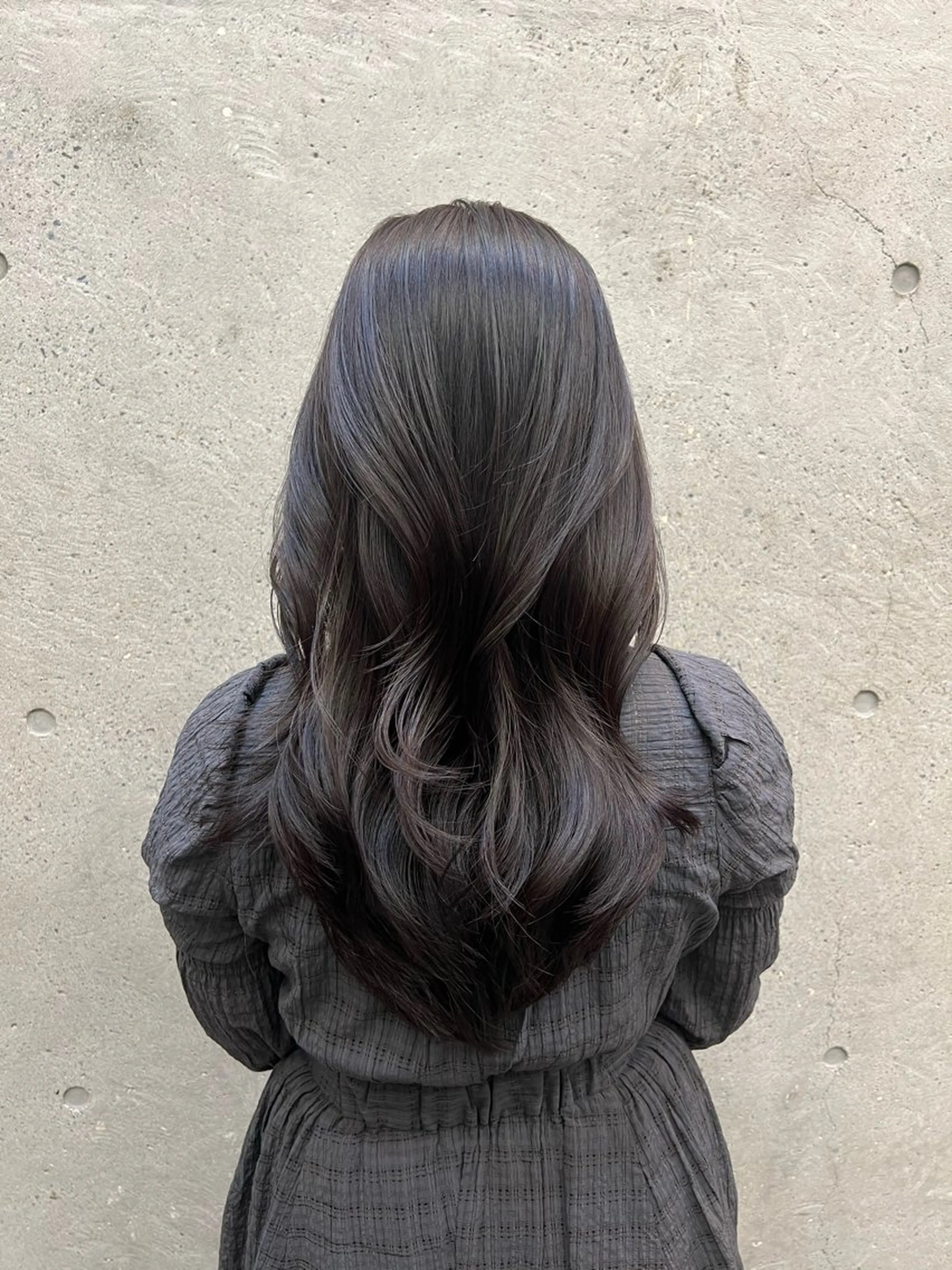 セミロング カラー 透明感カラー オレンジ 縮毛矯正 AIN.ANLY 明治神宮前所属・ムツキ/品のある 艶カラー/縮毛矯正のヘアスタイル