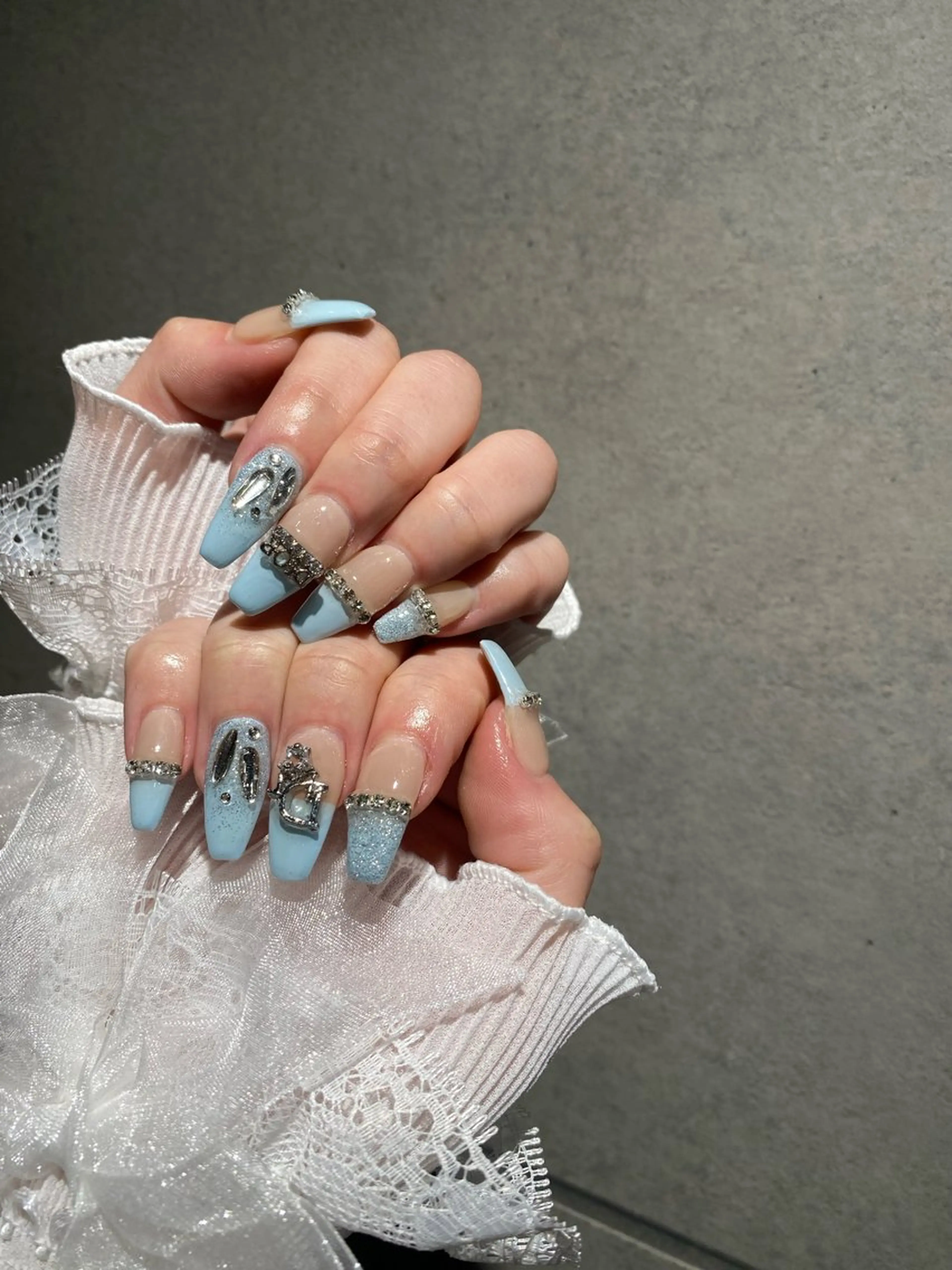 ネイル I-nailロング /ワンホン/キラキラのネイルデザイン