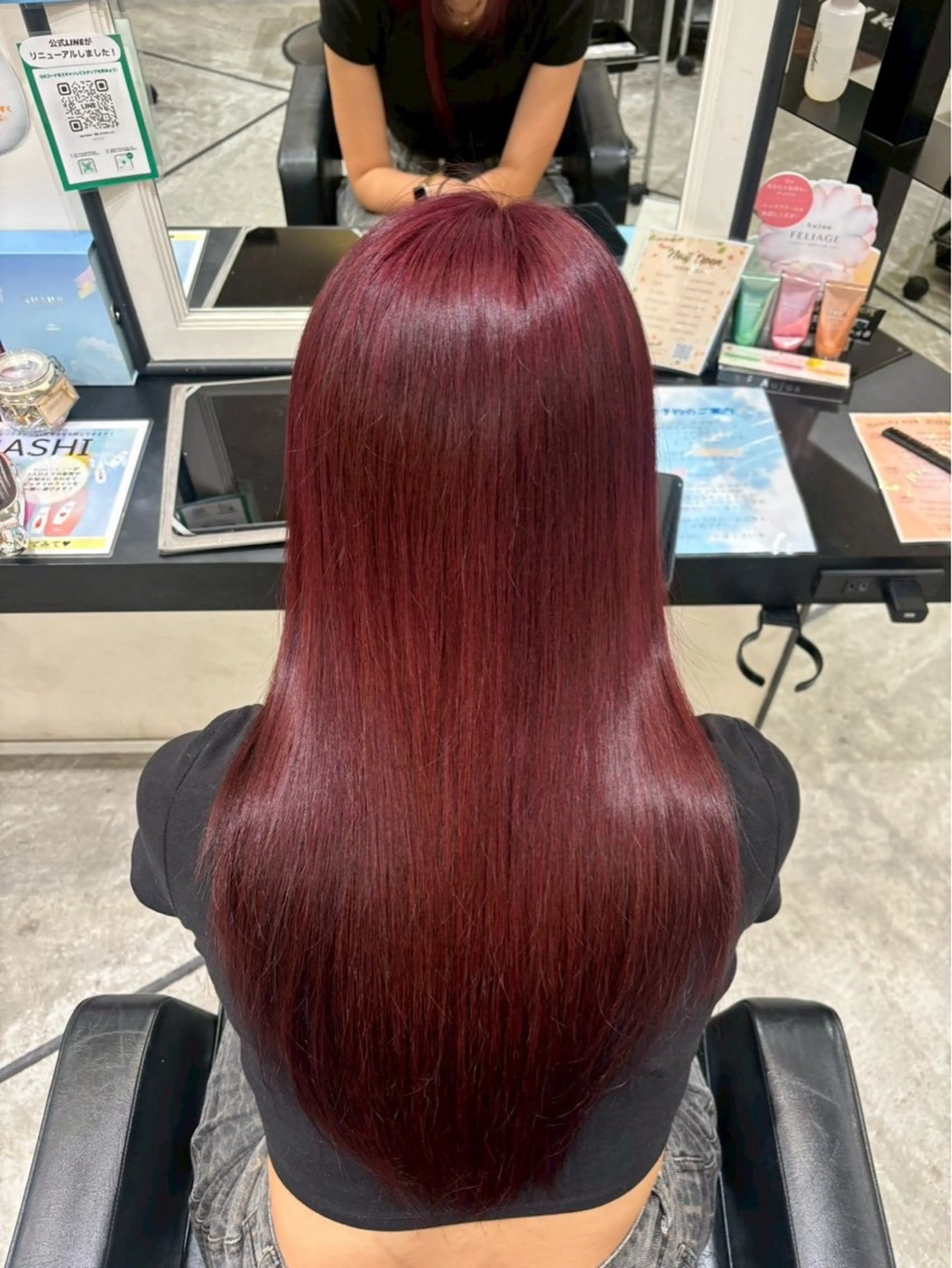 似合わせカット＋高発色カラーの写真