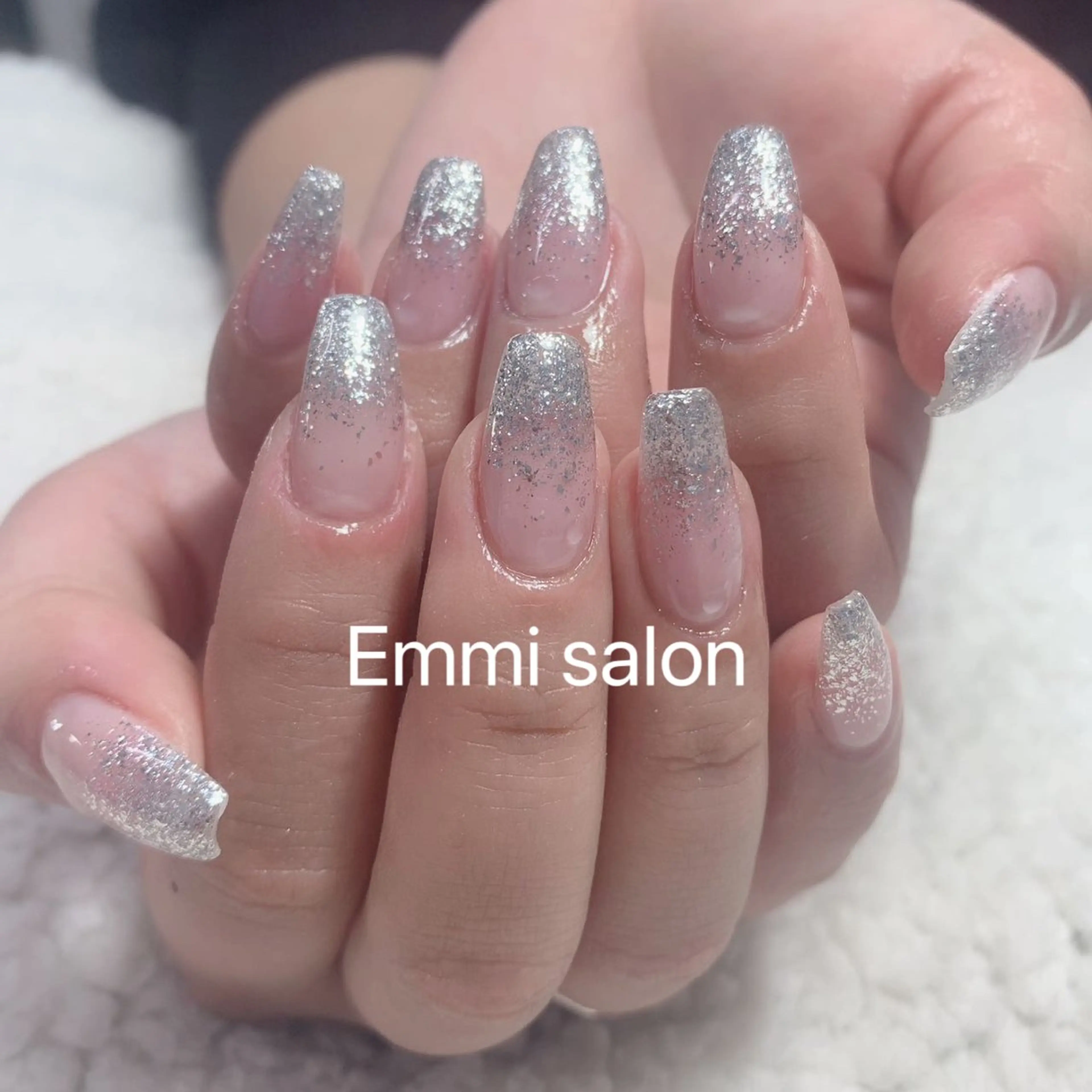ネイル グラデーション ラメ(グリッター) ラメグラデーション emmi      salon所属・Emmi salonのネイルデザイン