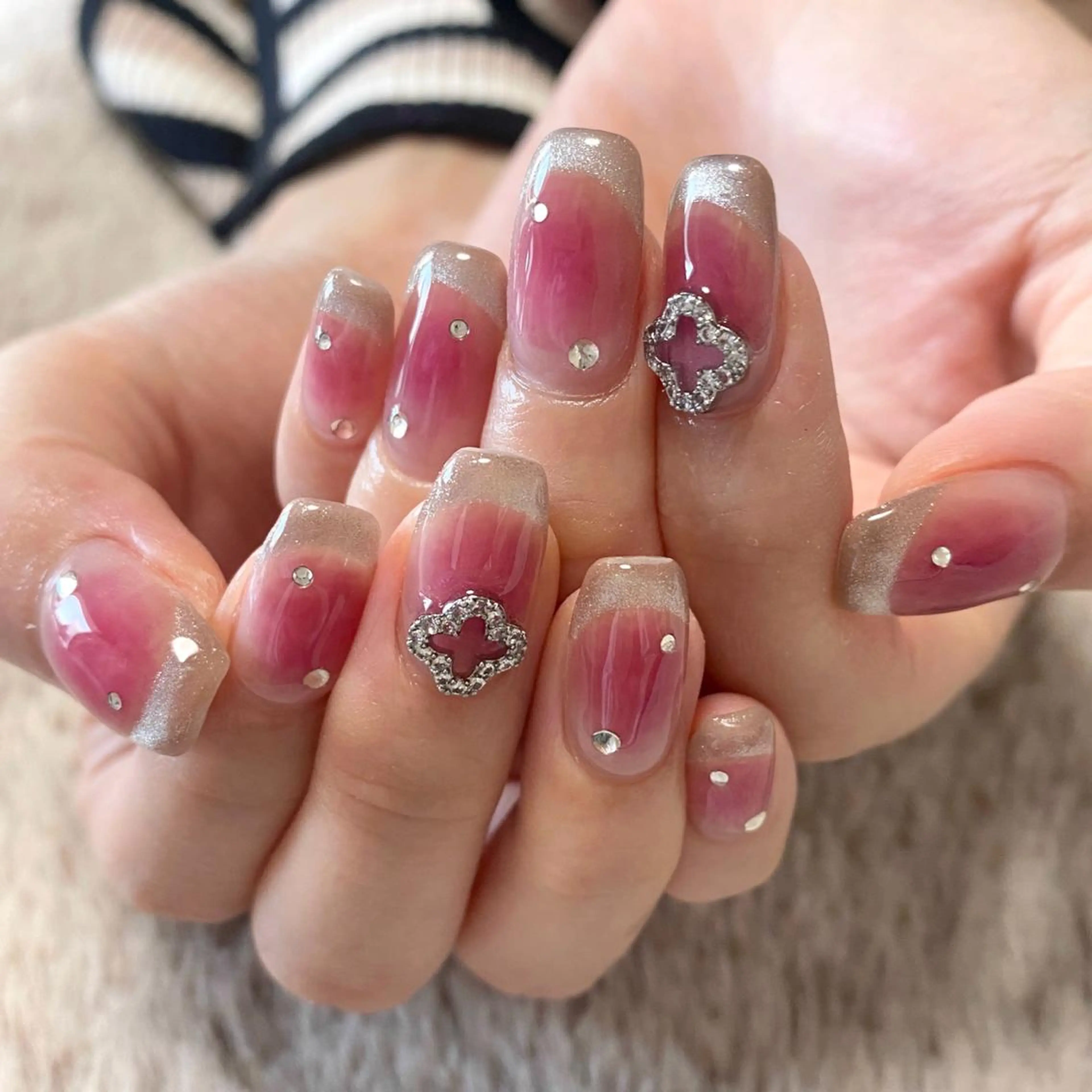 ネイル ハンドネイル Blomeel Nailのネイルデザイン