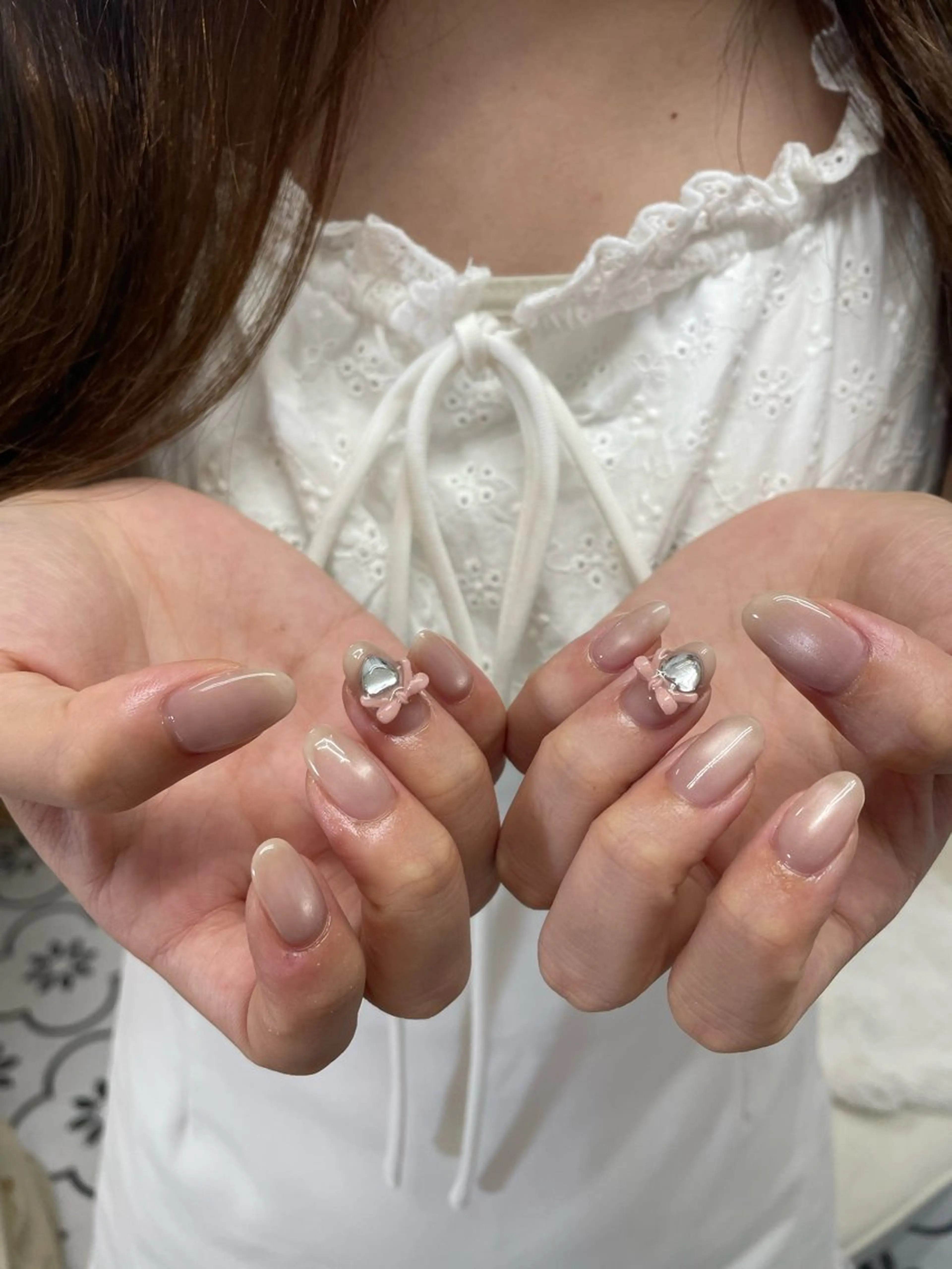 ネイル マグネットネイル ハンドネイル koyu 🩶のネイルデザイン