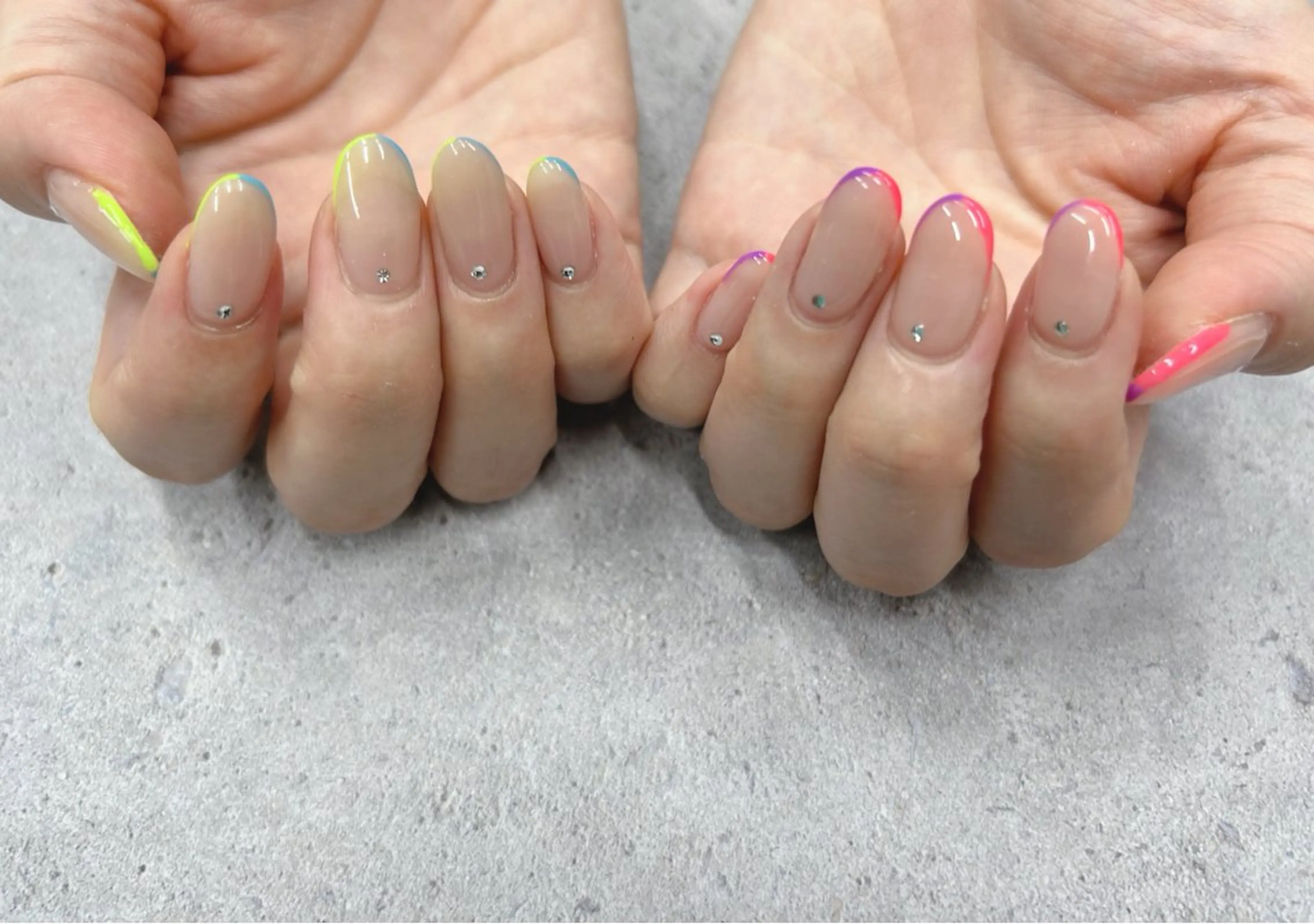 ネイル フレンチネイル ストーンネイル ハンドネイル Nail Salon agré所属・agré ネイルサロン　アグレのネイルデザイン