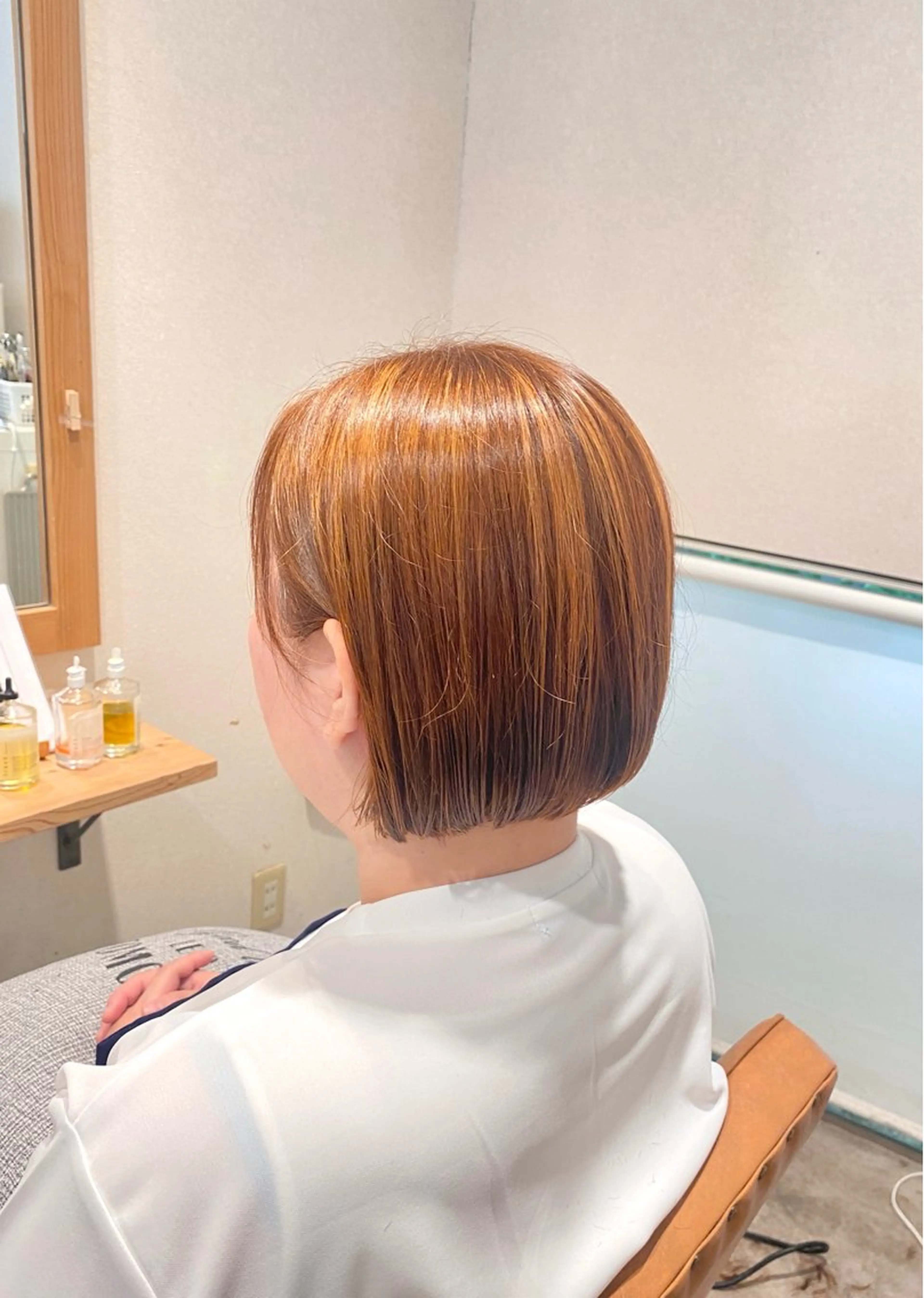 ショート ハイライト カット ヘアカラー トリートメント ブリーチなしWカラー /酸性ストレート河本のヘアスタイル