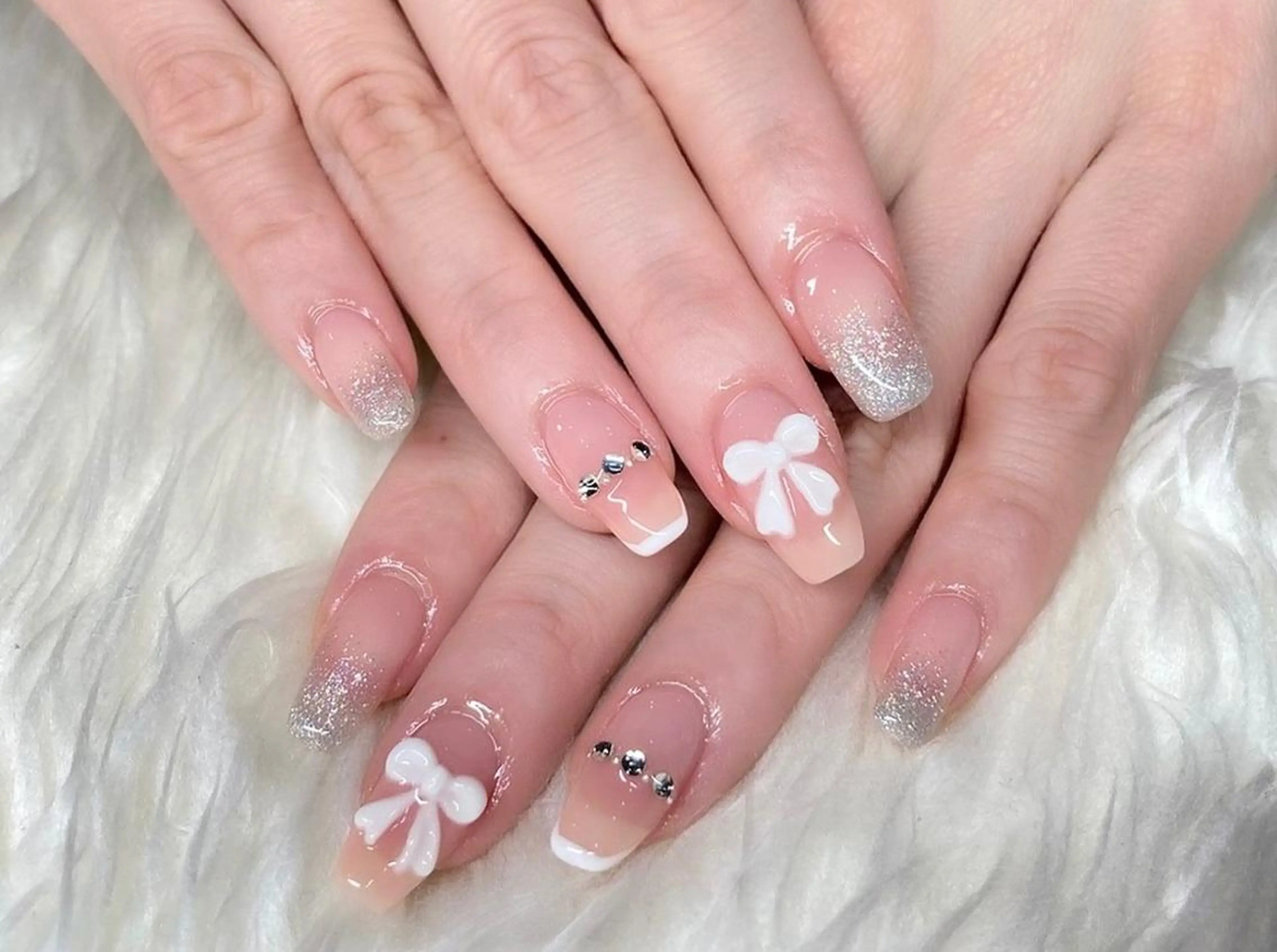 ネイル ジェルネイル パラジェル バレンタイン ブライダルネイル 冬ネイル Nail&eye Belire 新宿のネイルデザイン