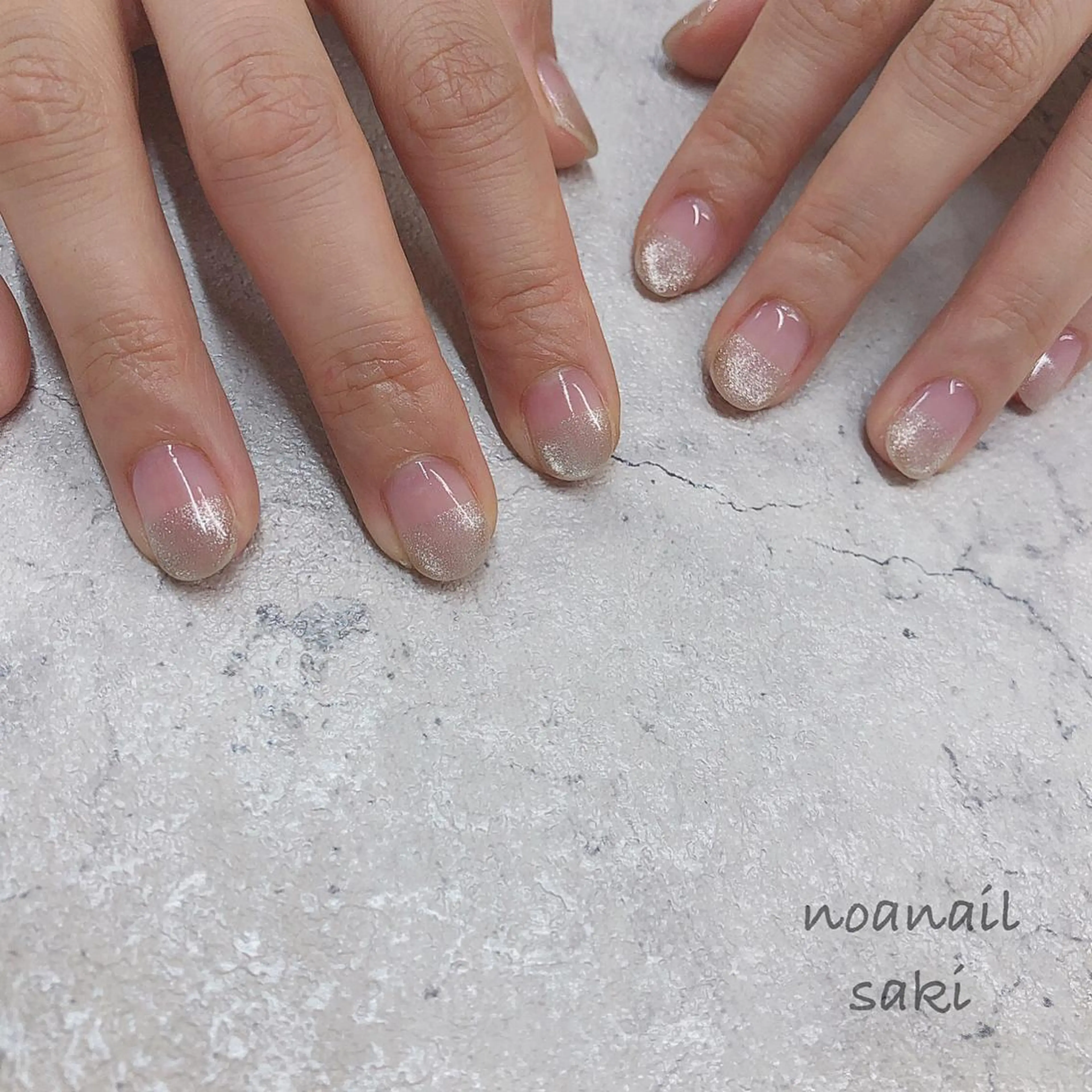 ショート カラー ネイル フレンチネイル マグネットネイル マグネットフレンチ nailsalon noa所属・nailist sakiのネイルデザイン