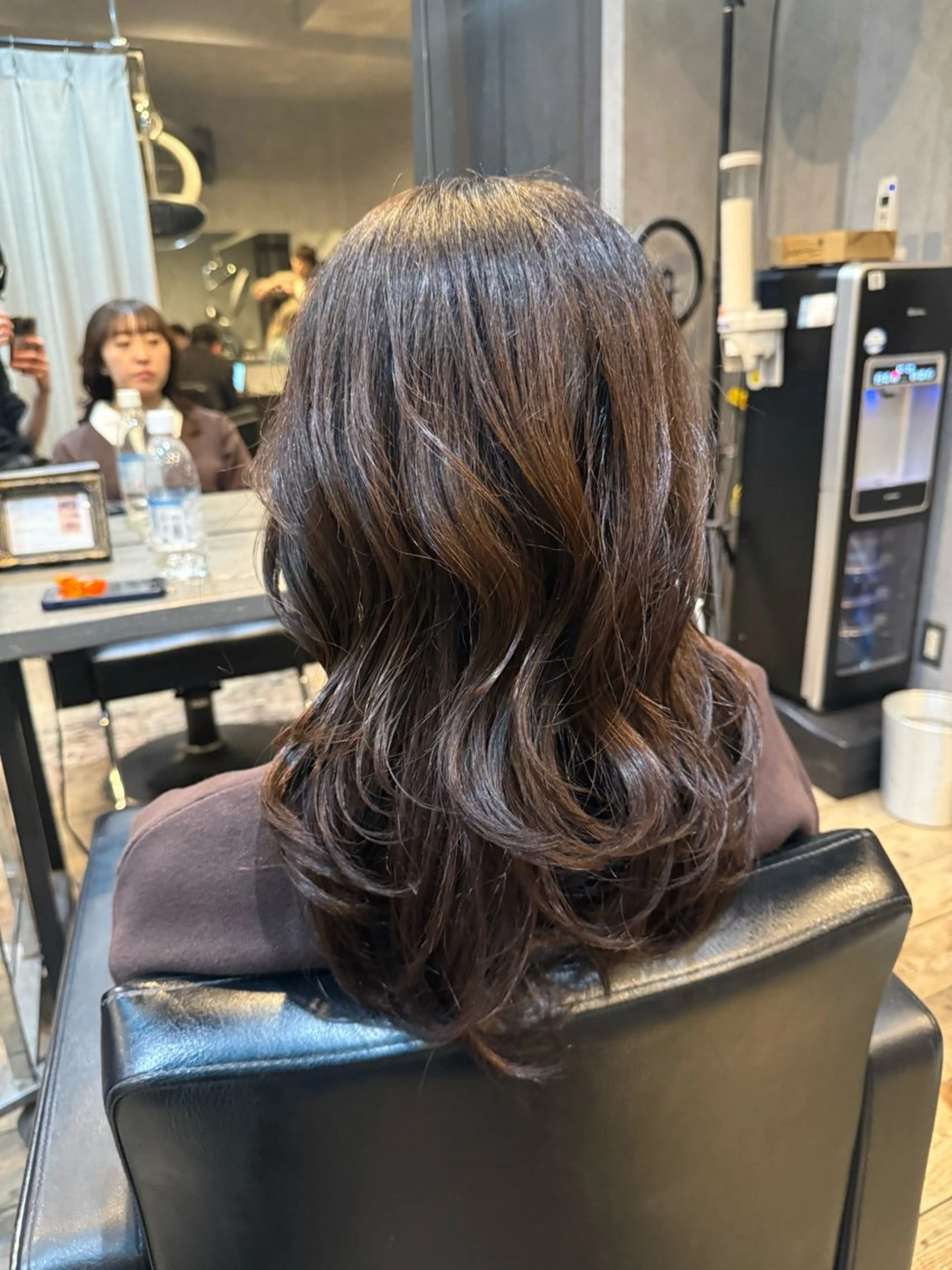 セミロング カラー ブラウンカラー ナチュラルブラウン 韓国風ヘア レイヤーカット ローレイヤー カット ヘアカラー トリートメント メンズカット/パーマ 艶カラーTAIGA︎のヘアスタイル