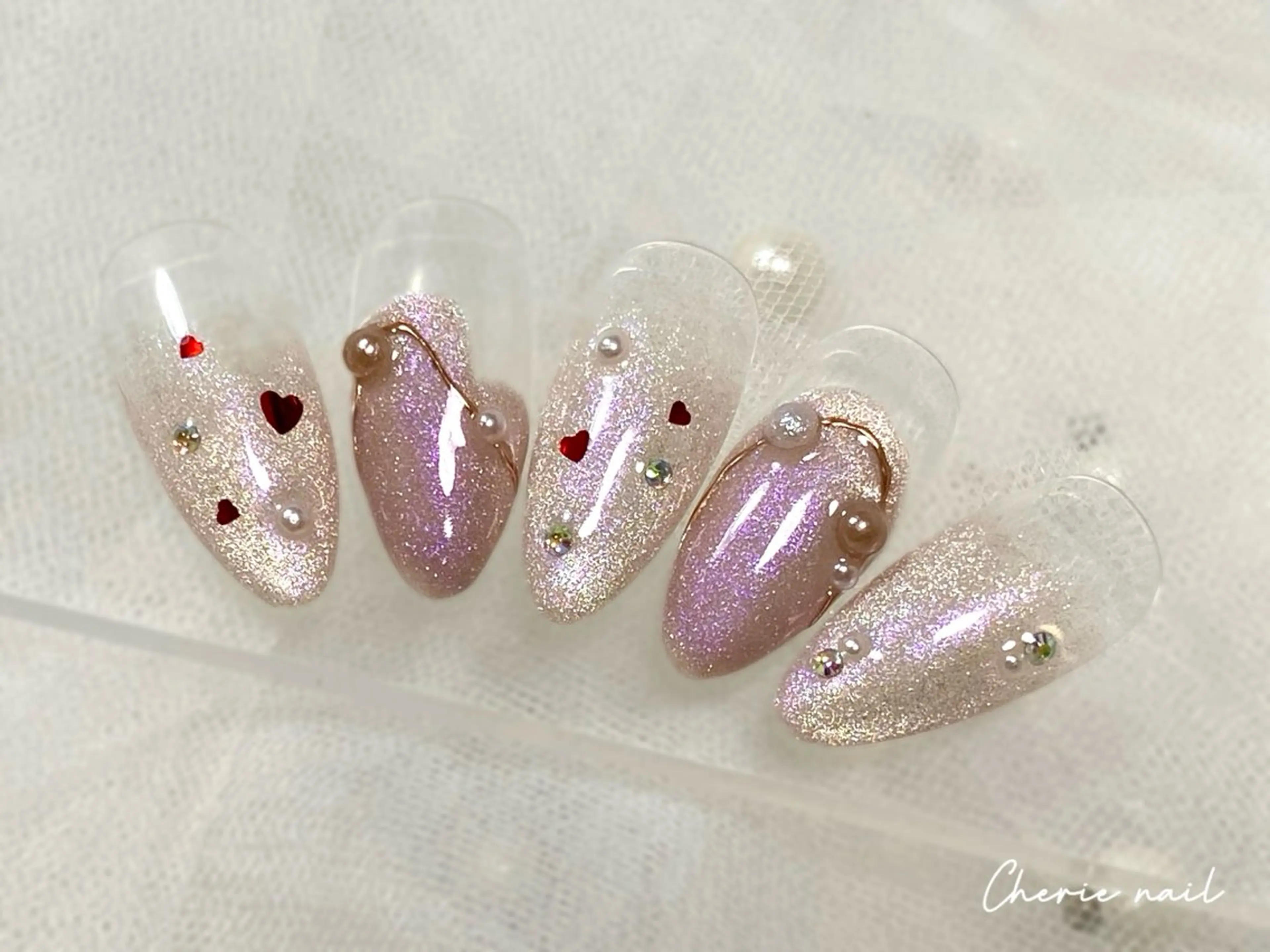 ネイル ジェルネイル ハート マグネットネイル ミラーネイル ピンク ハンドネイル Cherienail yunaのネイルデザイン