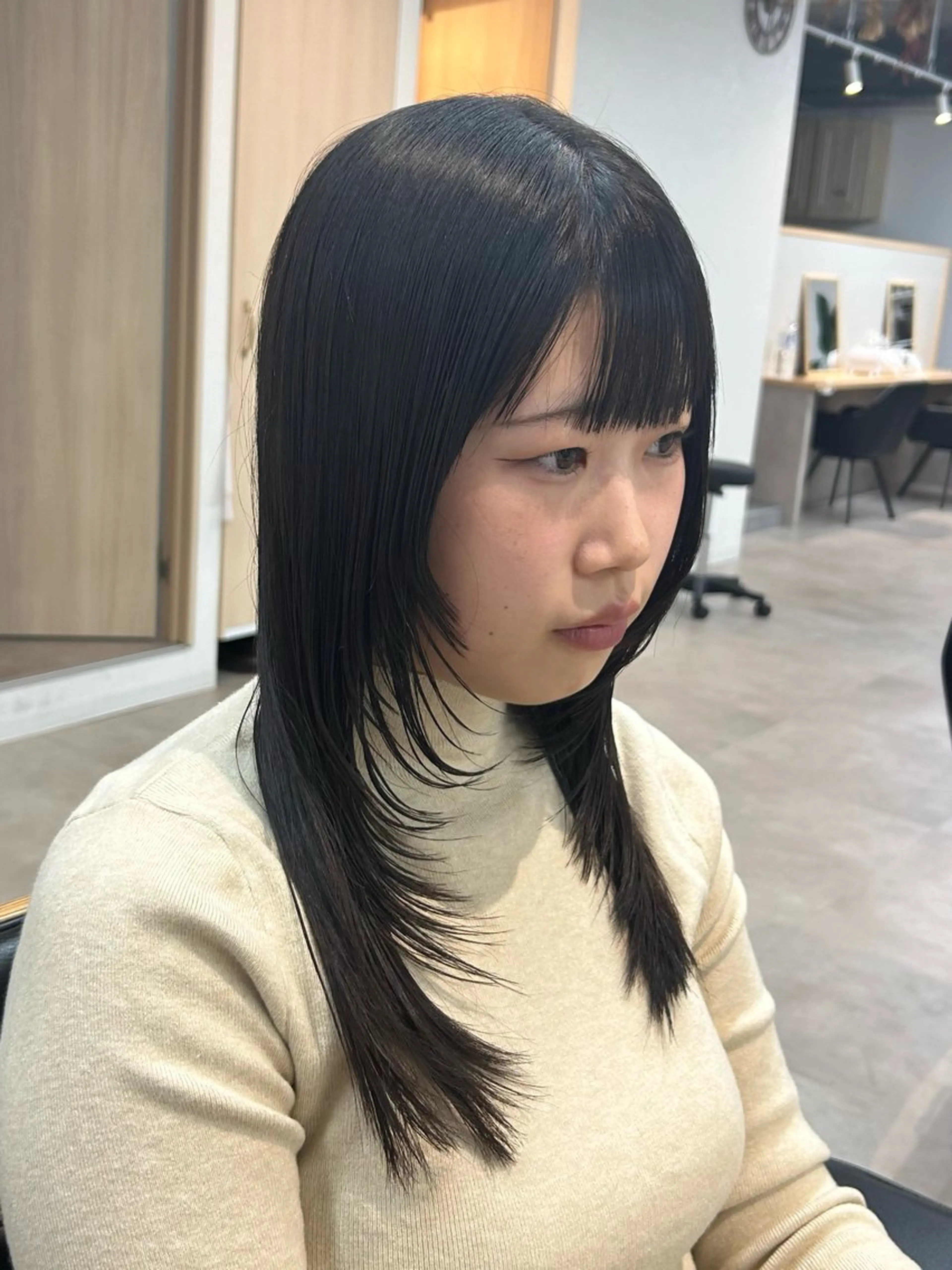 セミロング カラー ハイレイヤー レイヤーカット 韓国ボブ/レイヤー/ ハイトーン/まなみのヘアスタイル