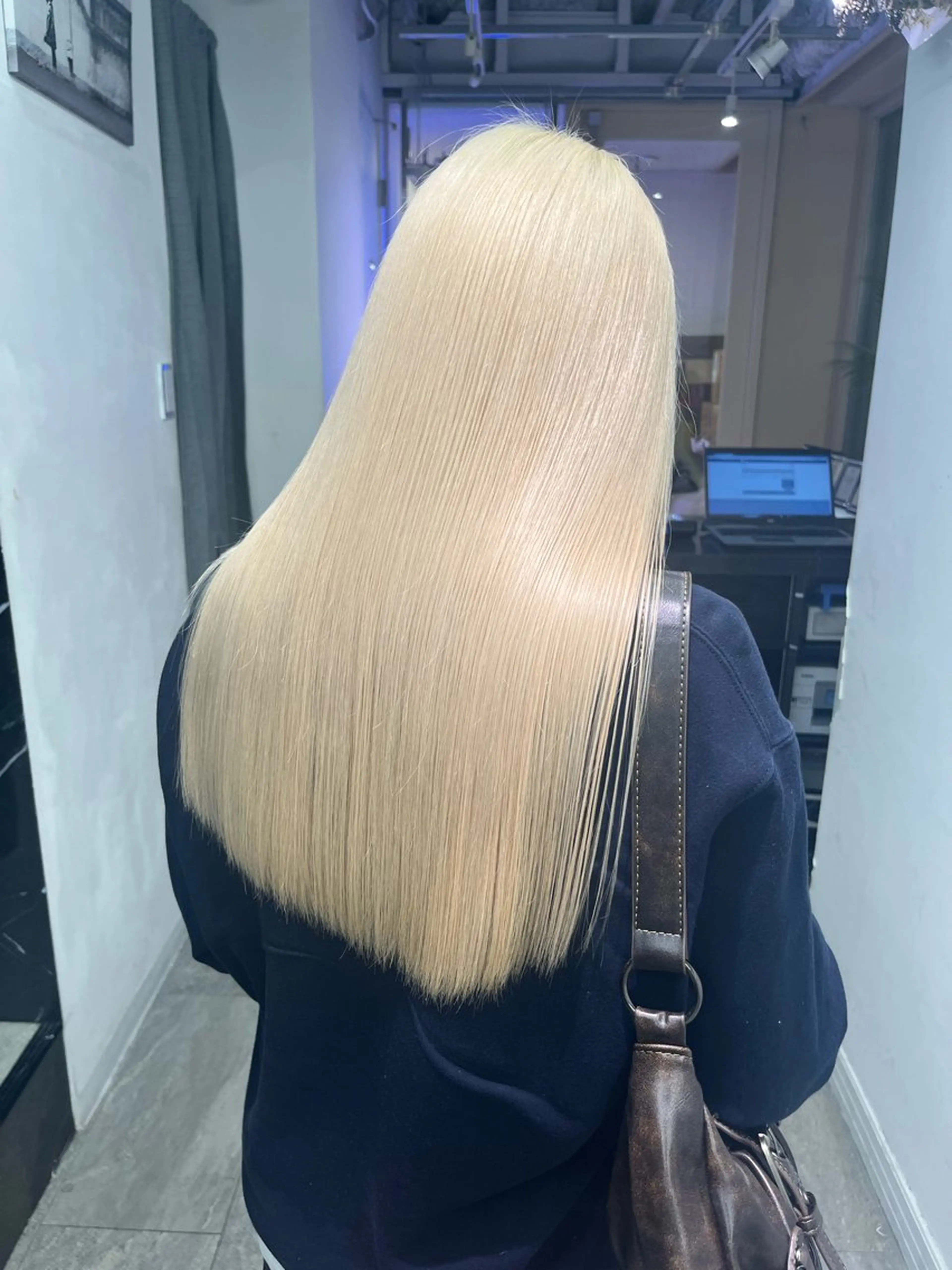 ロング ヘアカラー 🌈ハイトーン/ ワタル🌈のヘアスタイル