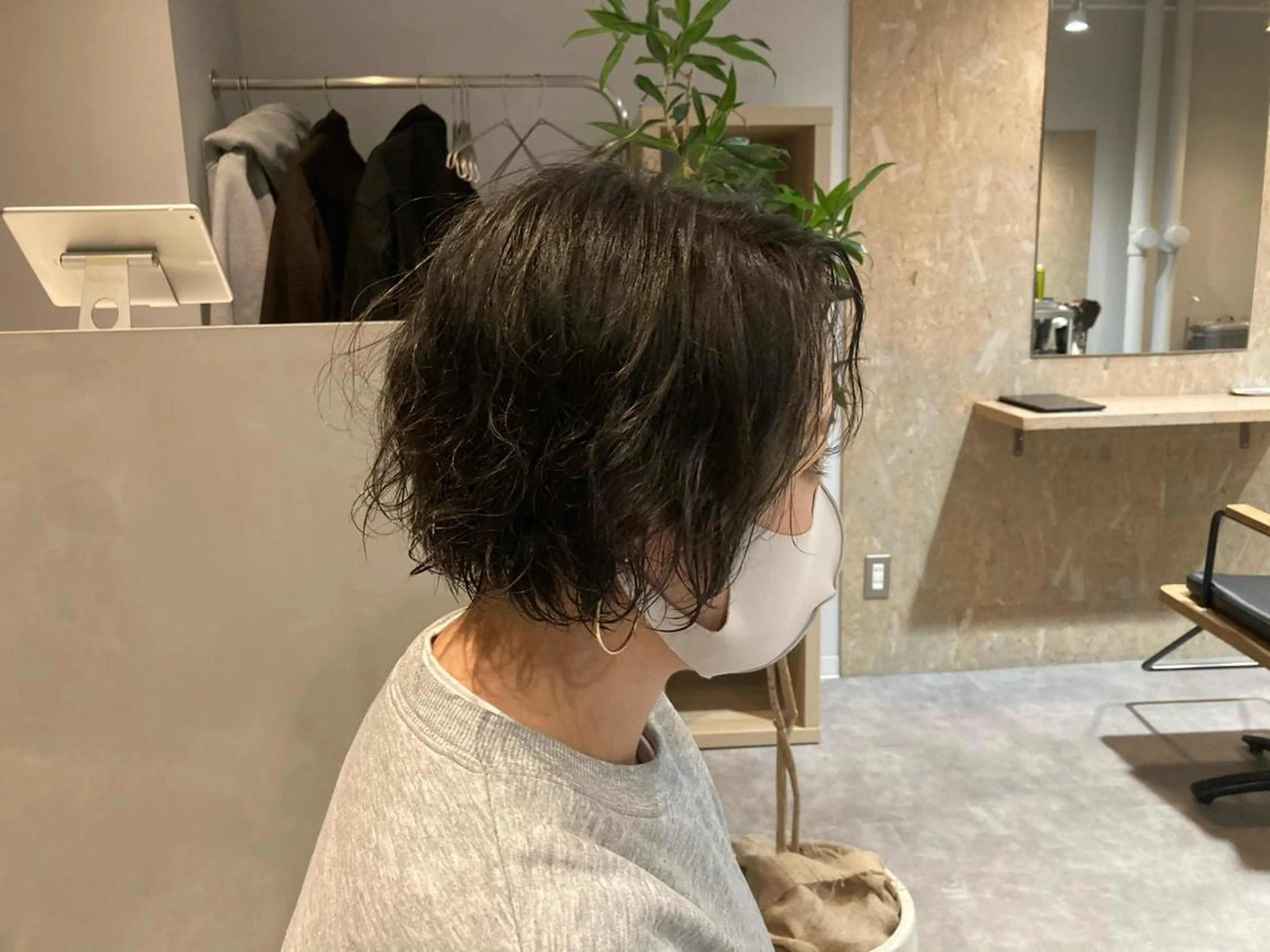 ショート アッシュ パープルカラー レイヤーカット RECORD所属・RECORD sakuraのヘアスタイル