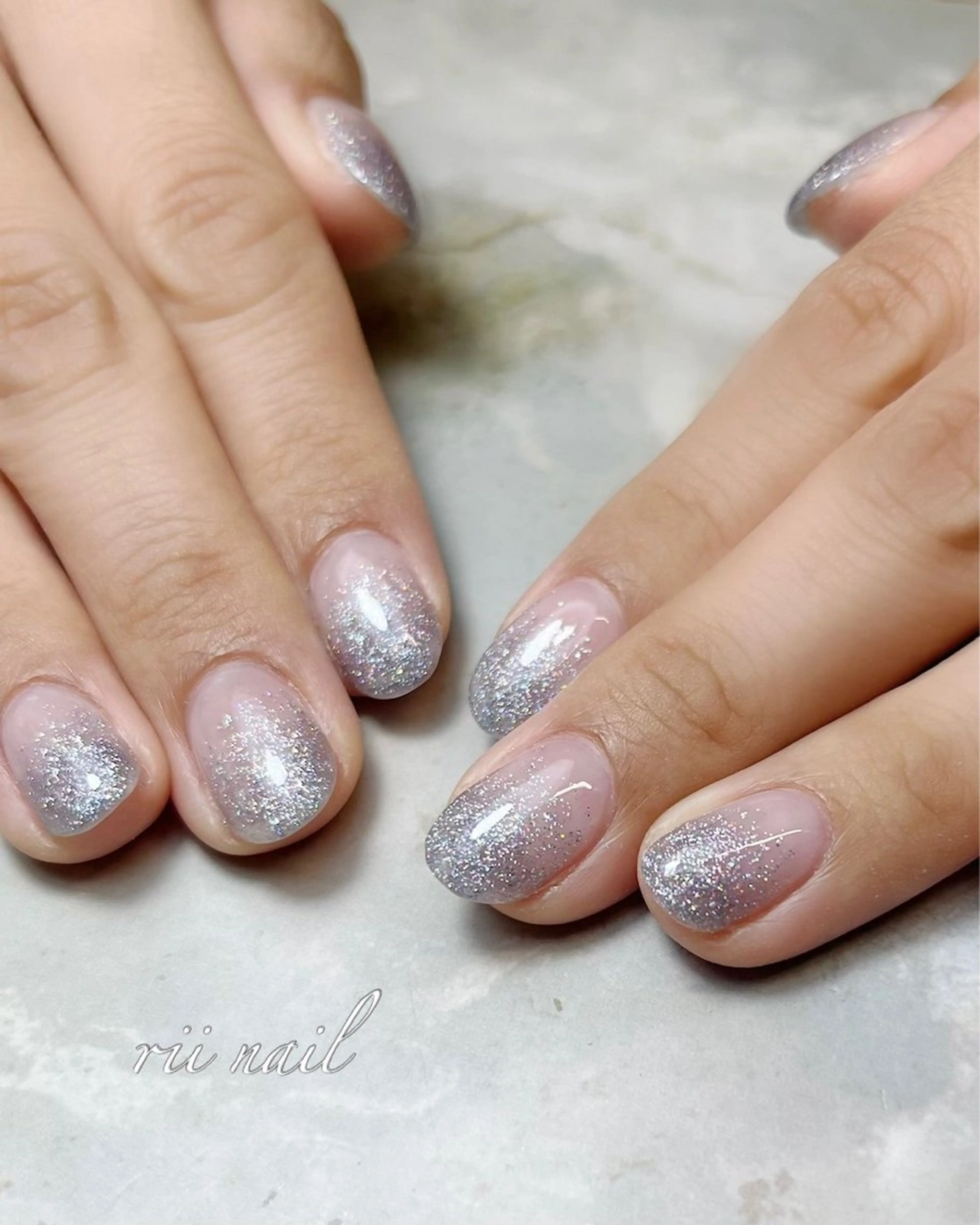 ネイル グラデーション キラキラネイル ラメ(グリッター) ラメグラデーション ハンドネイル rii 　nail所属・rii  nail rikoのネイルデザイン