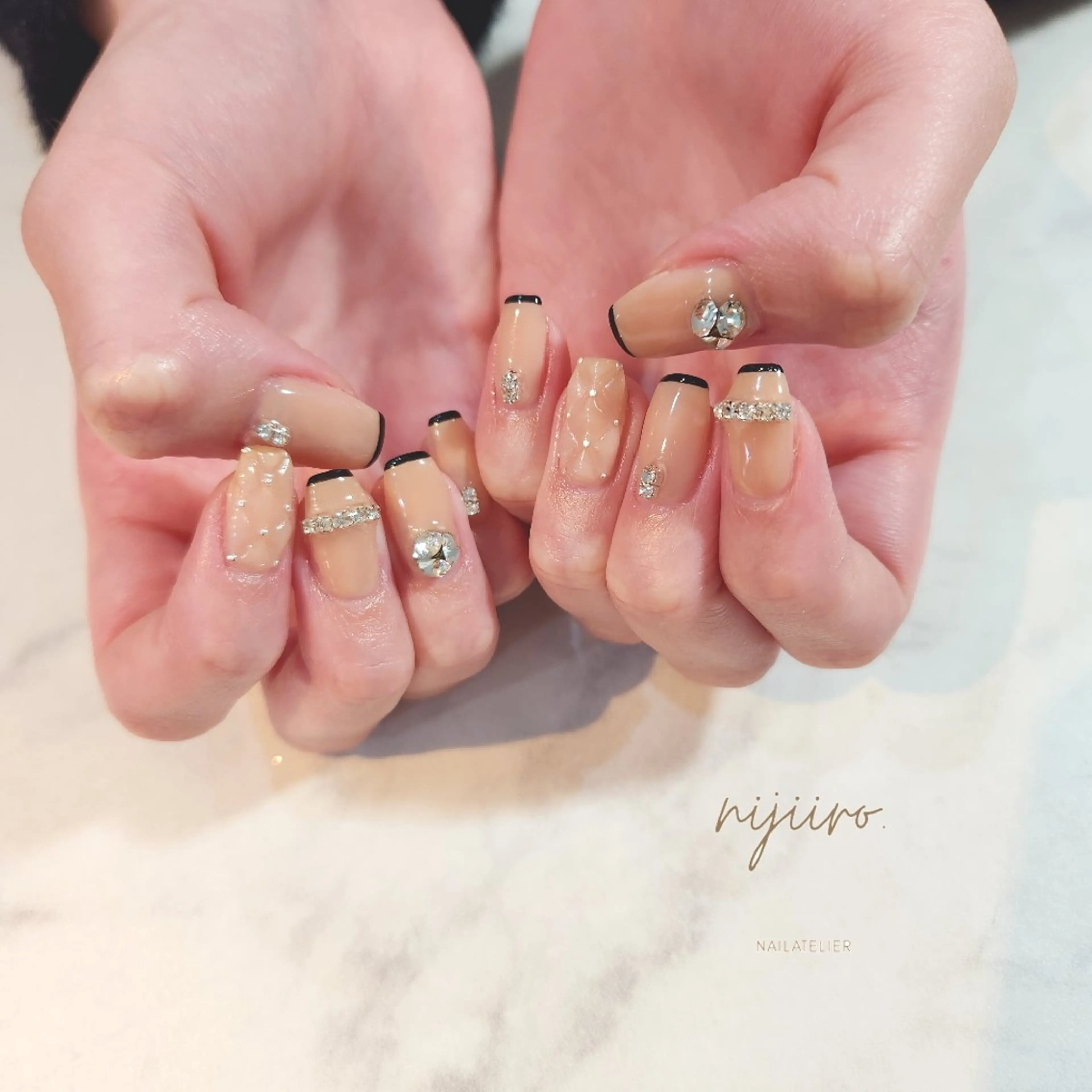 ネイル ハンドネイル nailatelier nijiiro.所属・nijiiro🌈 サトウのネイルデザイン