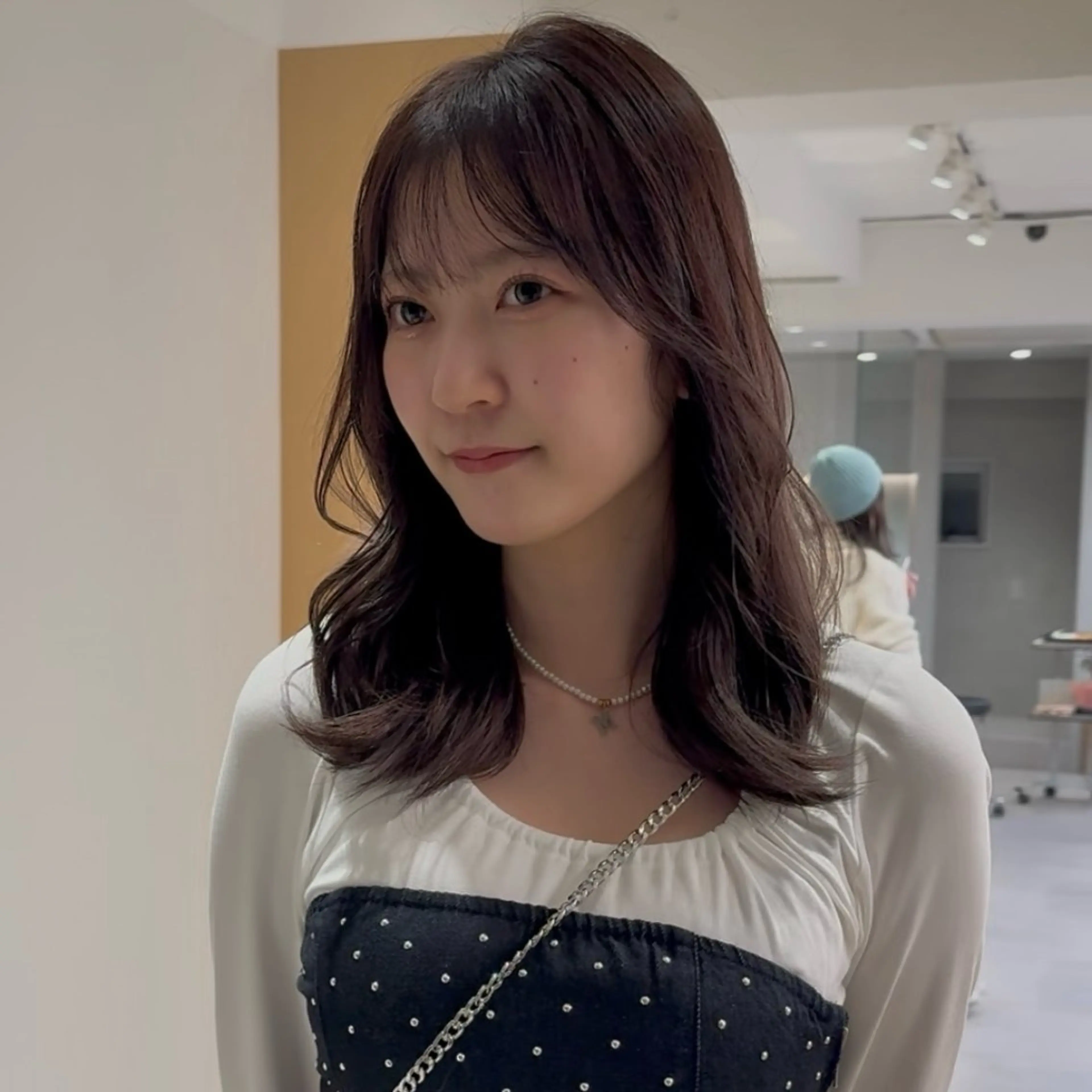 ミディアム カラー ヘアカラー トリートメント noa/ 渋谷のヘアスタイル