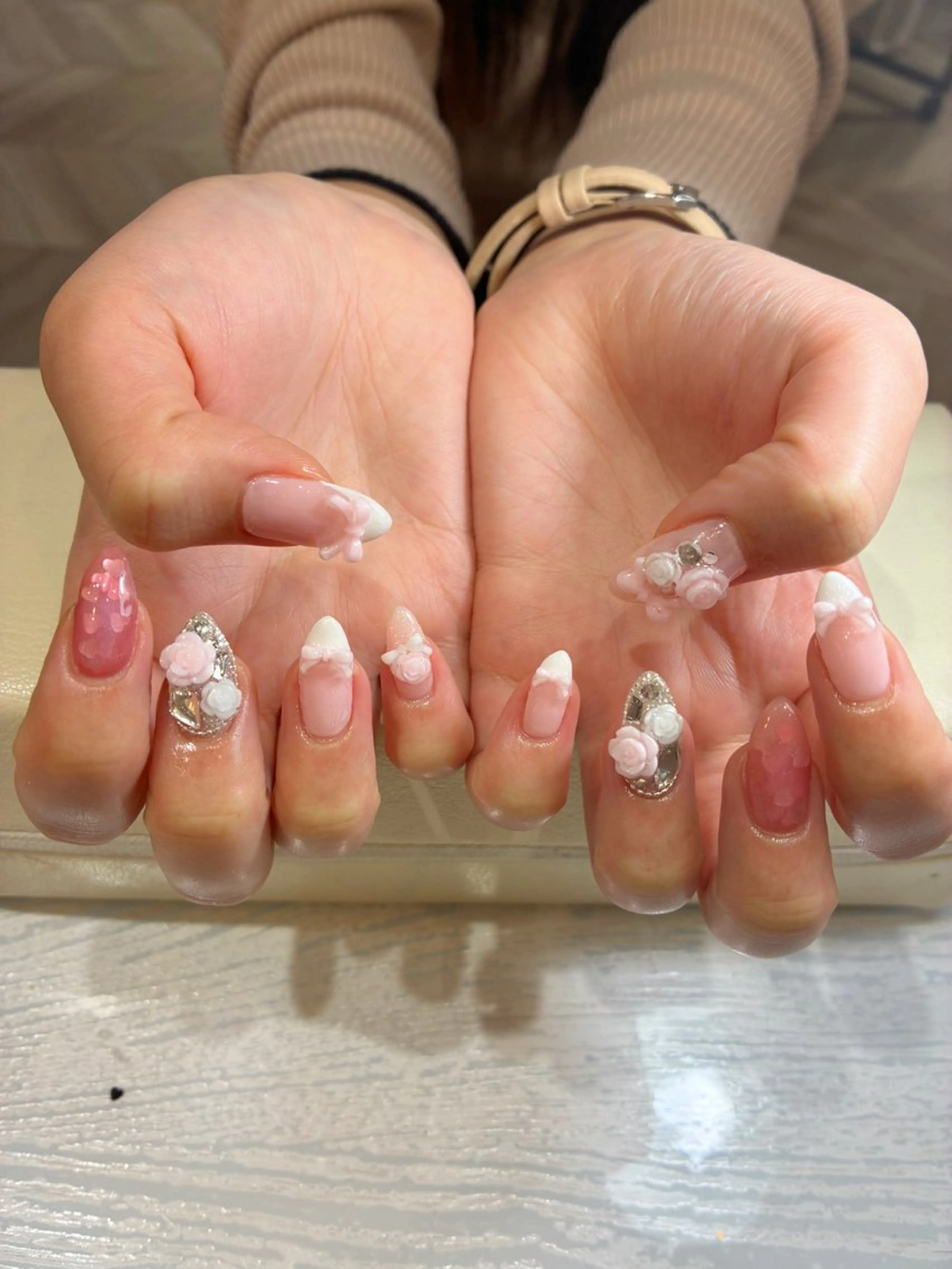 ネイル 持ち込み Nest 岩崎のネイルデザイン